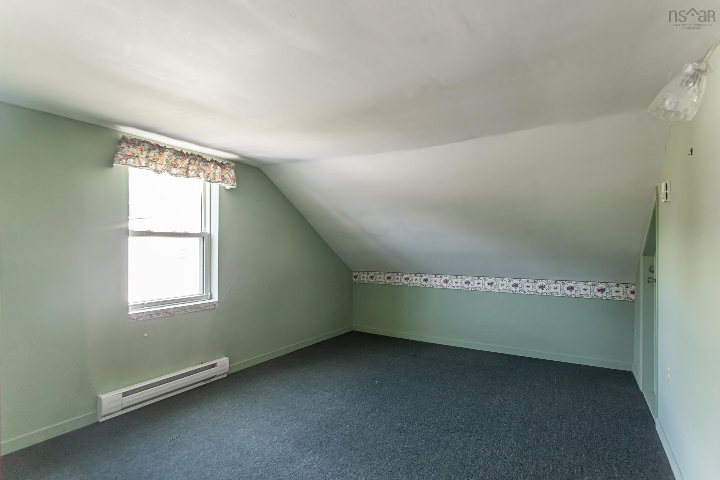 $249,900.00: 8239 Shore Road W, Hampton