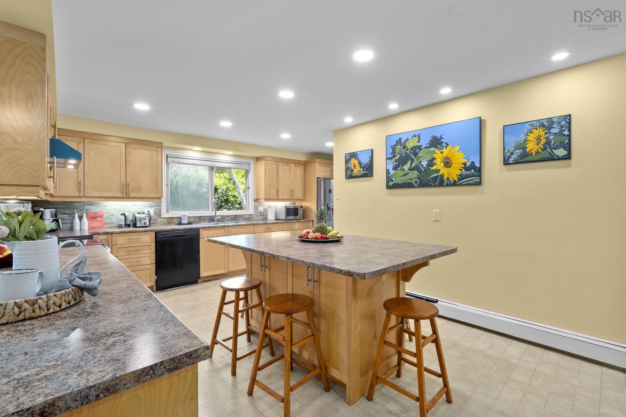 22 Northcliffe Lane, Clayton Park, NS (MLS 202617266)