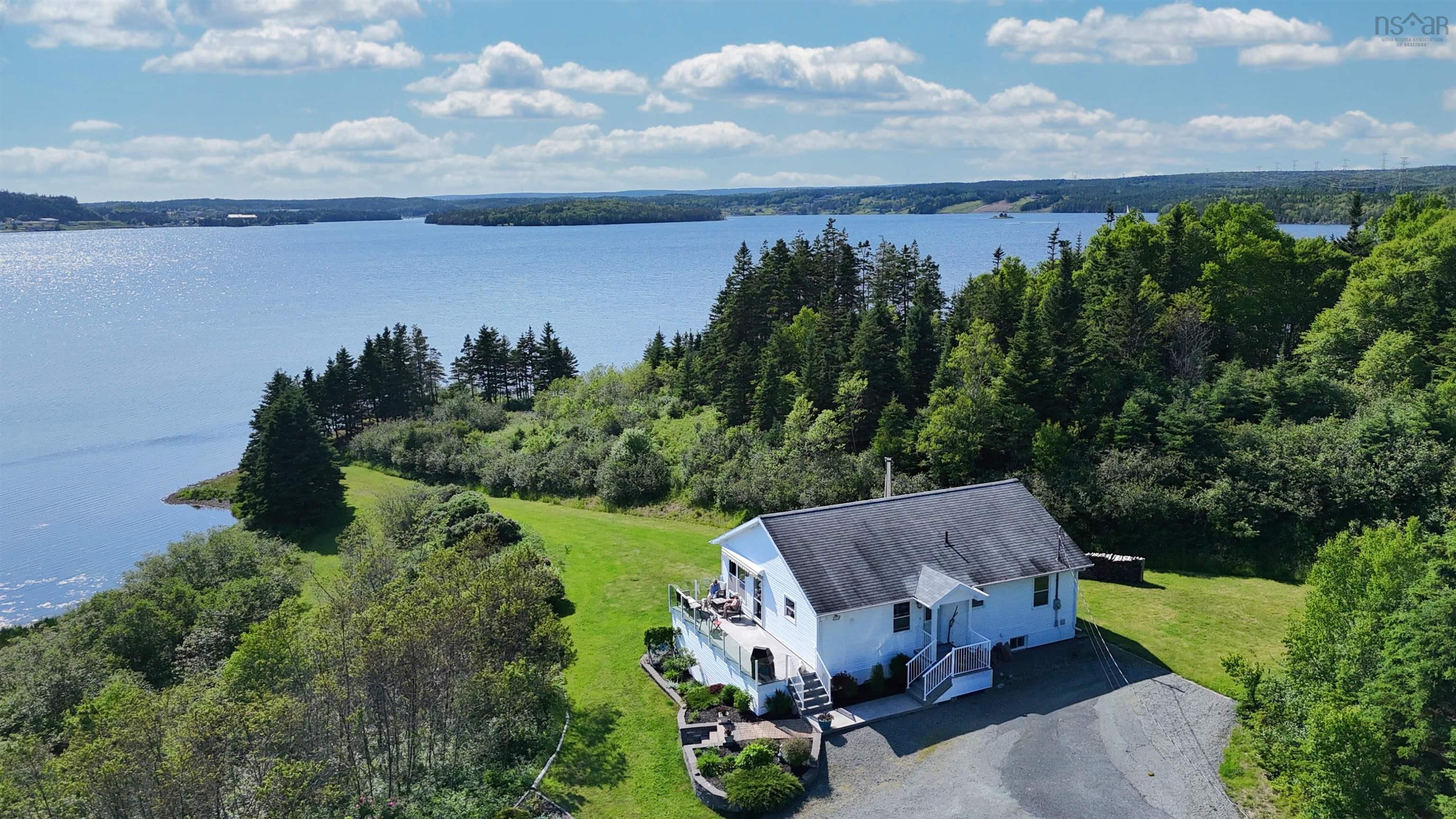 $569,000.00: 217 Corbetts Cove Road, Lynche River