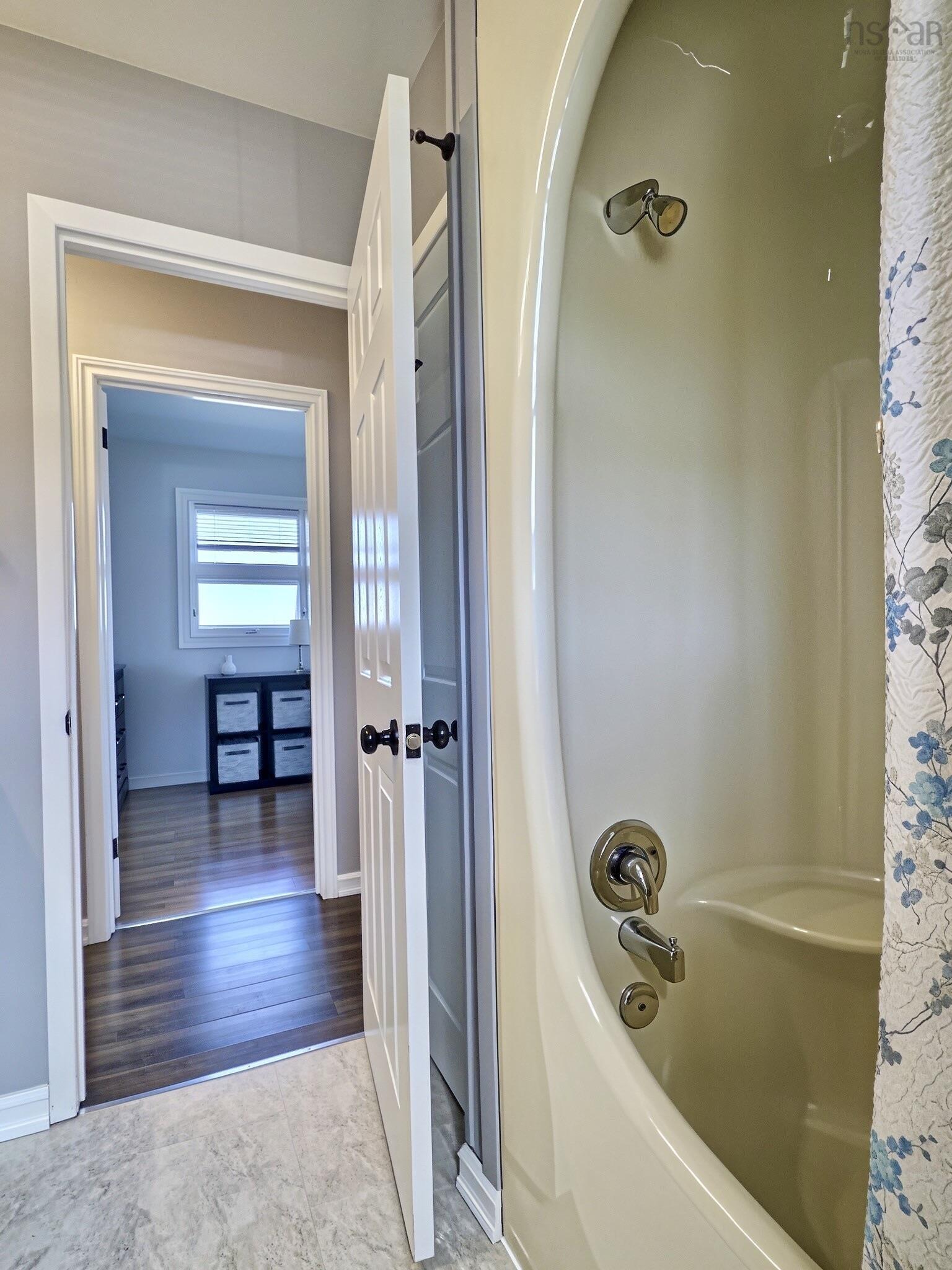 $299,000.00: 23 CHEMIN VENETTE ROAD, Chéticamp