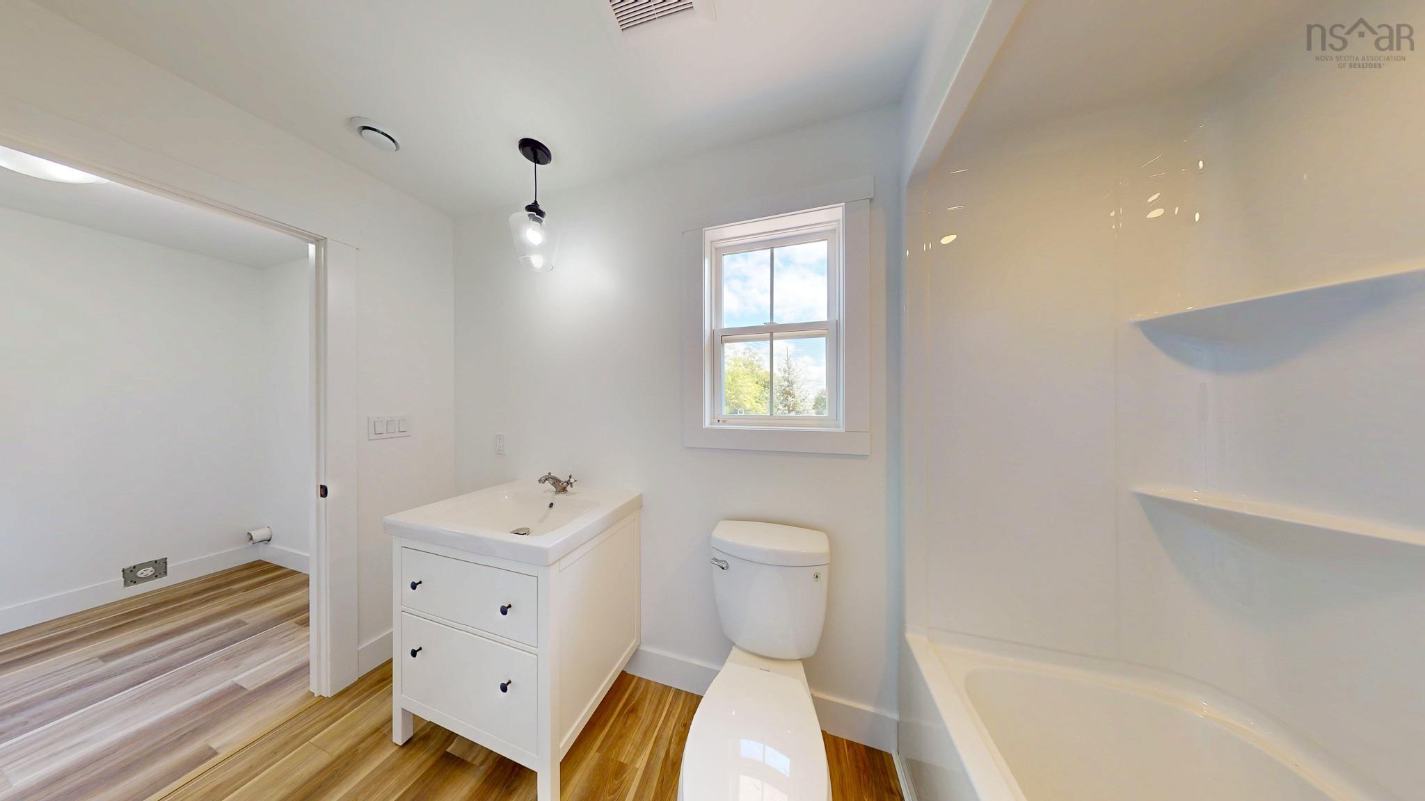 $589,900.00: 496 Highland Avenue, Windsor
