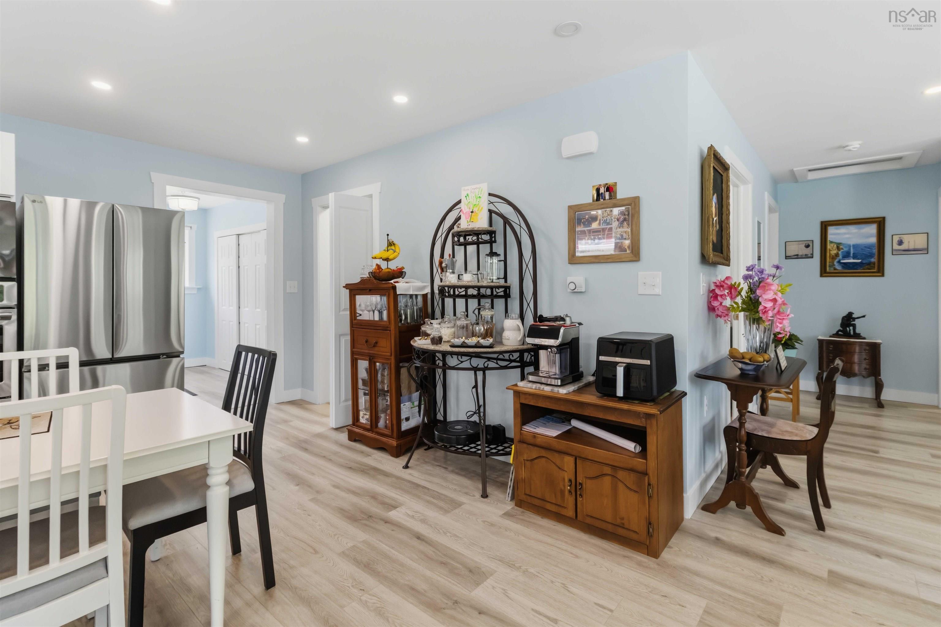 $599,000.00: 19 Robyn Drive, Nine Mile River