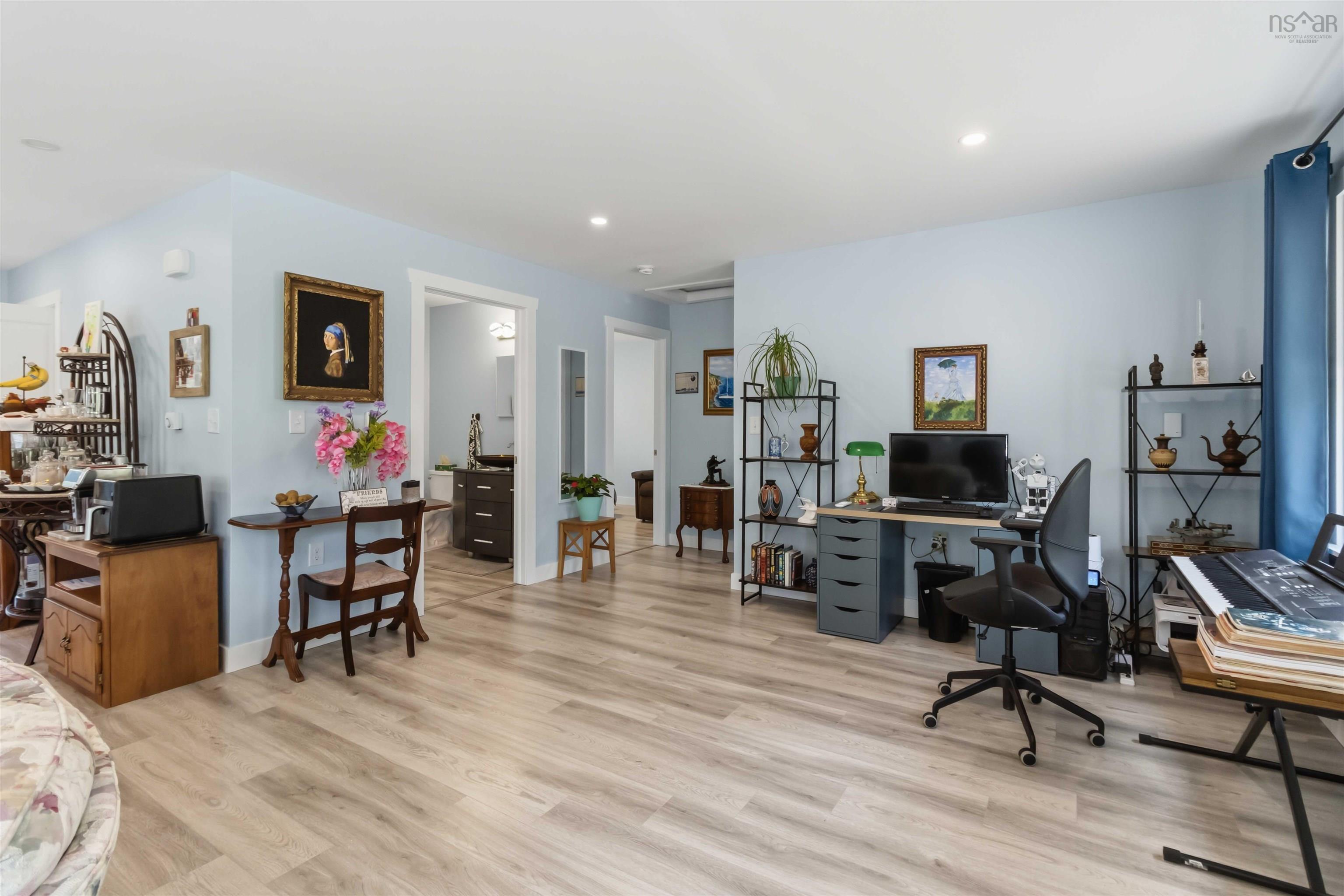 $599,000.00: 19 Robyn Drive, Nine Mile River