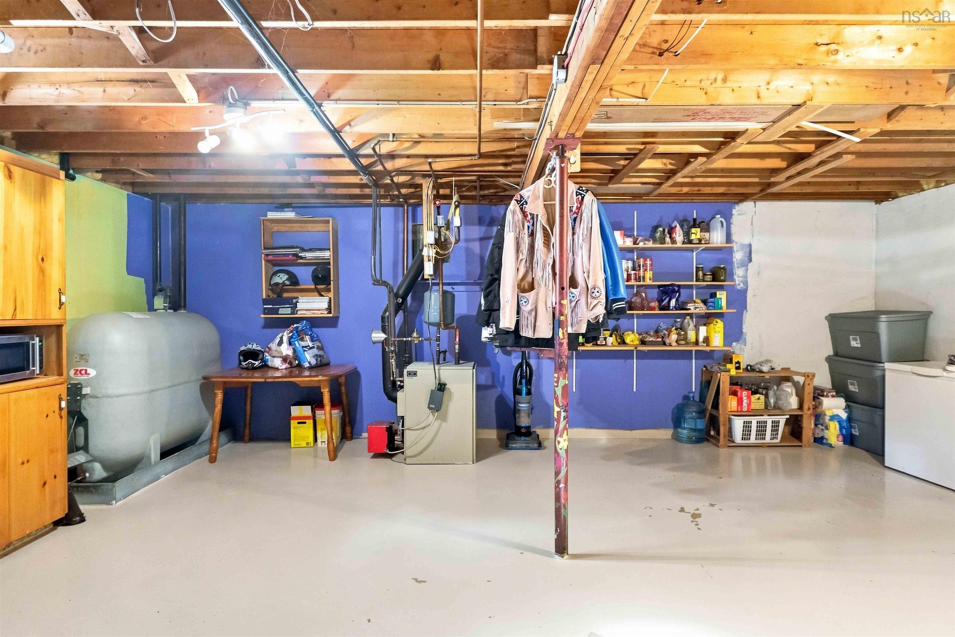 $370,000.00: 35 Colonial Crescent, New Minas
