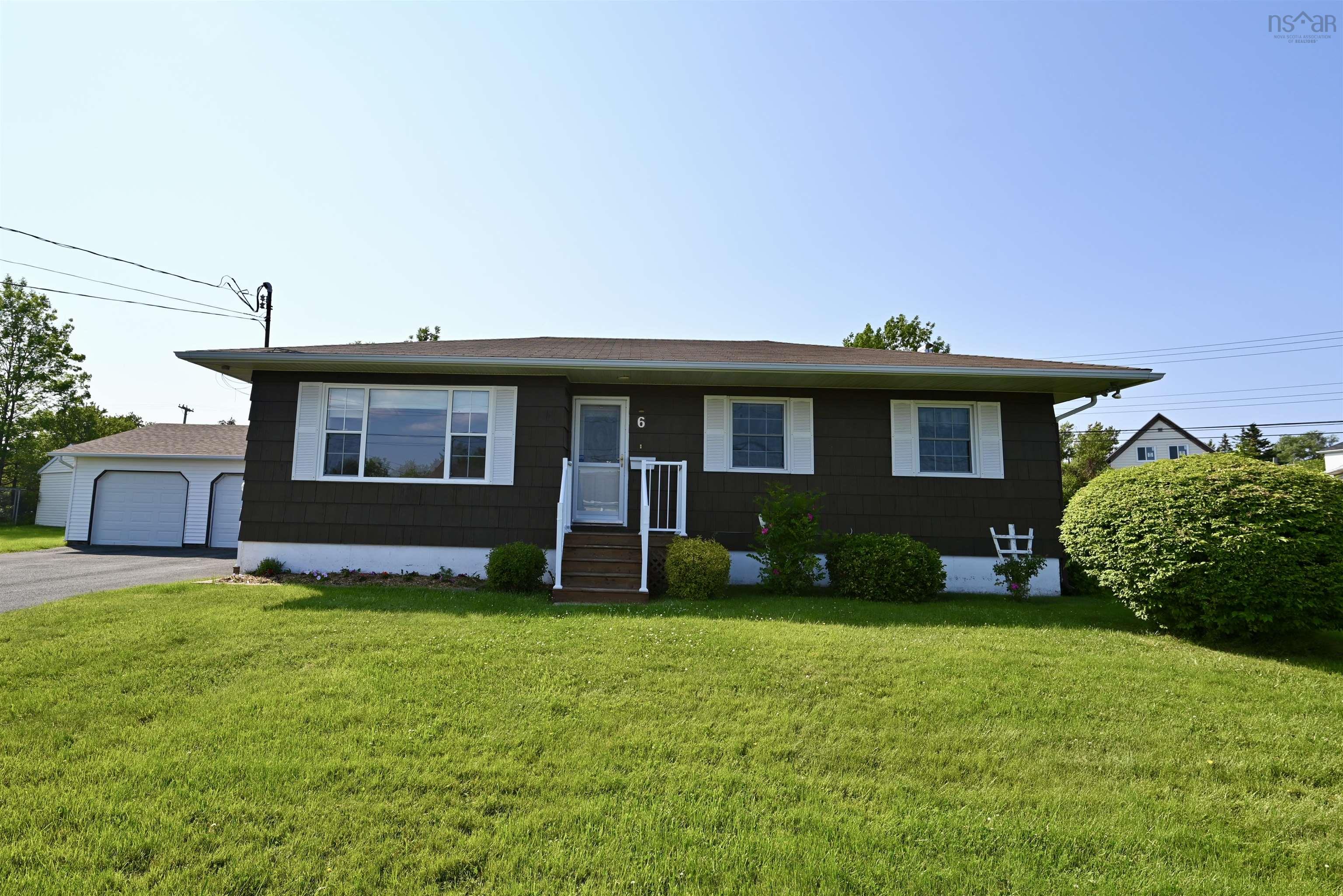 $329,900.00: 6 Rosewood Avenue, Glace Bay
