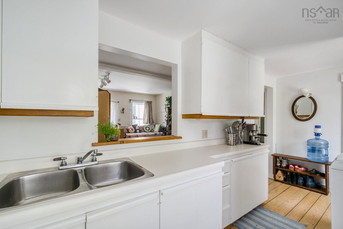 $1,395,000.00: 1036 Oakland Road, Oakland