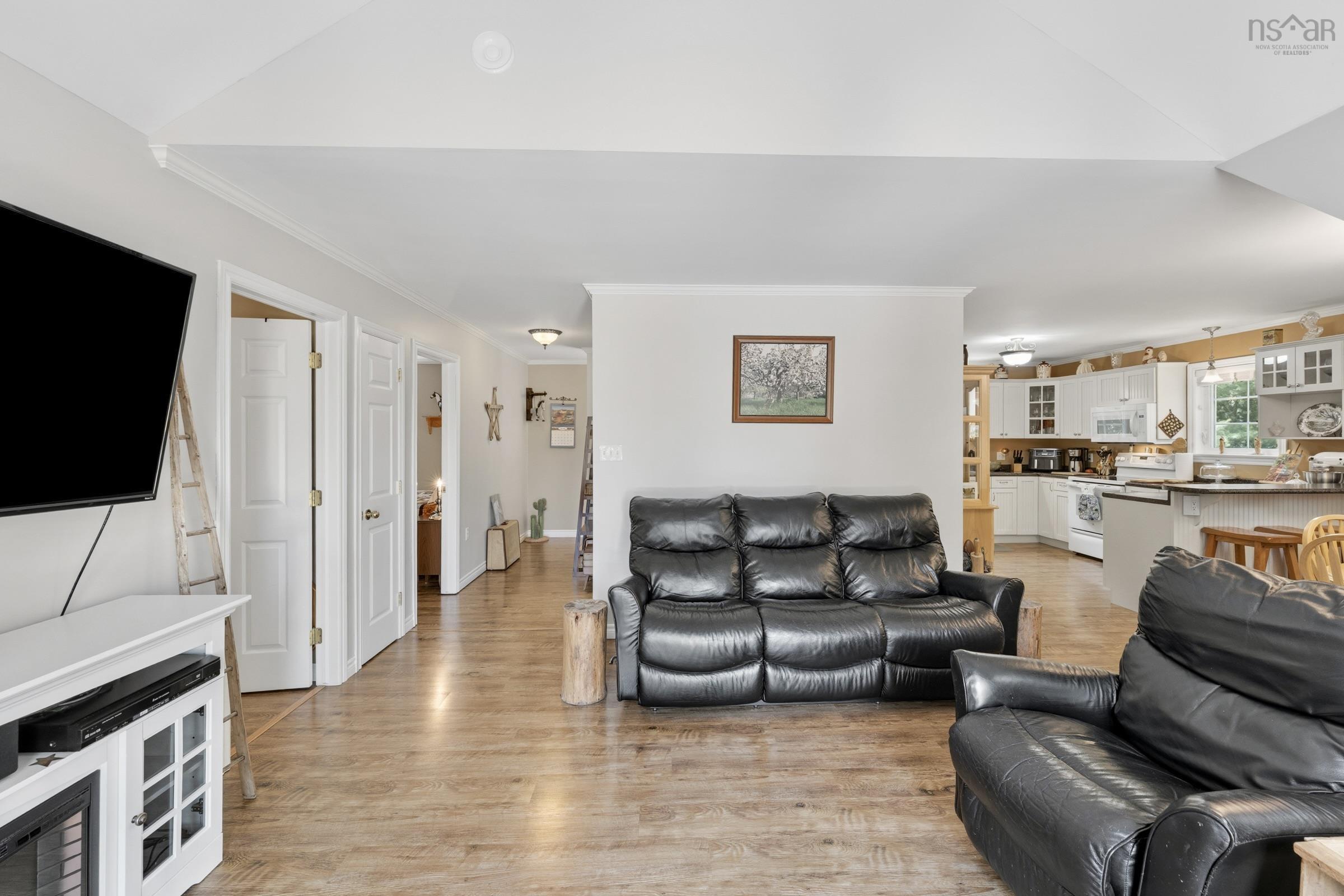 $498,500.00: 128 Messenger Road, Torbrook Mines