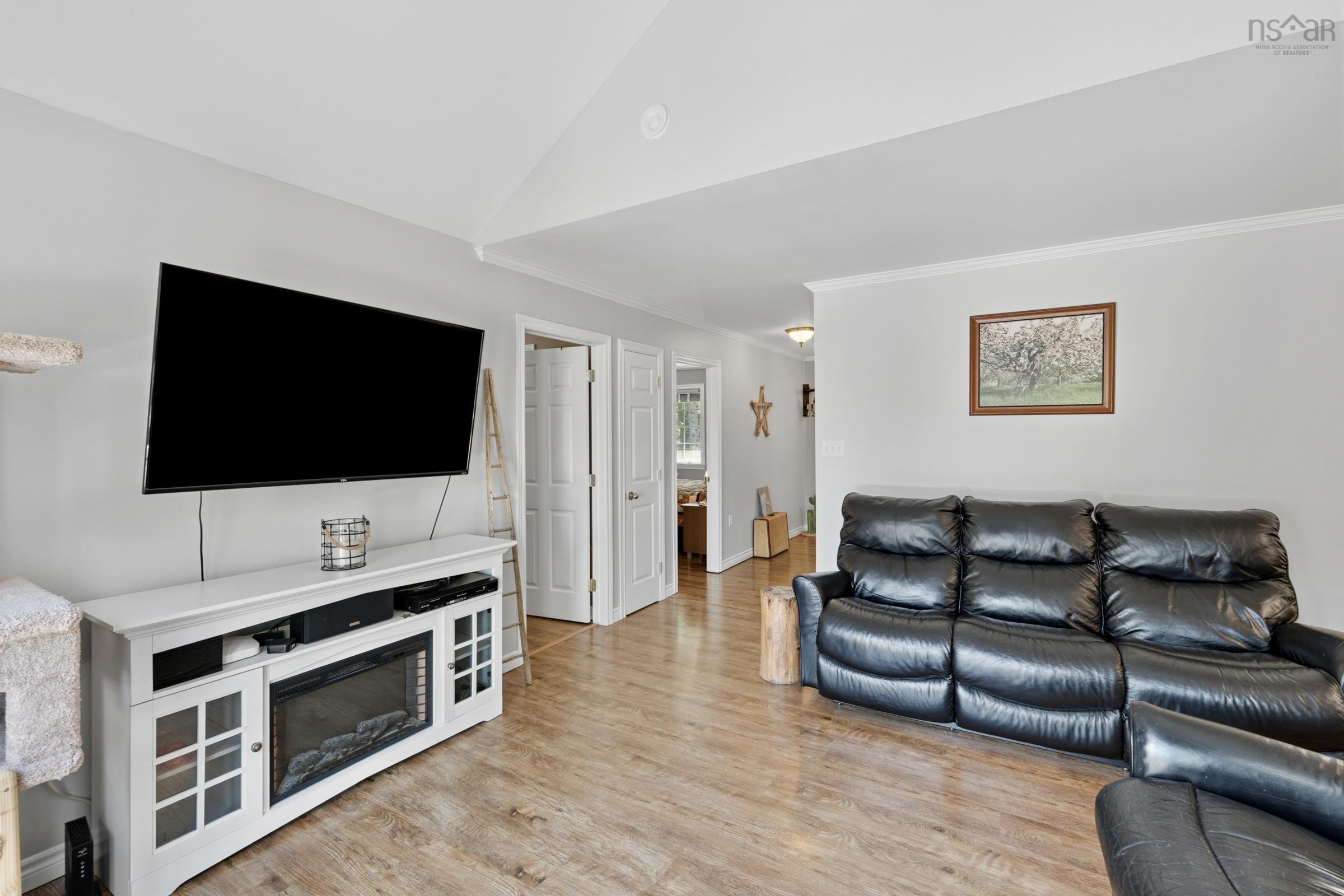 $498,500.00: 128 Messenger Road, Torbrook Mines