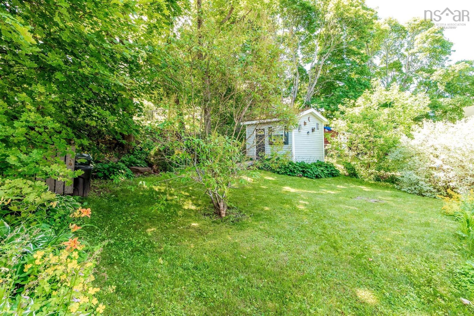 $279,900.00: 33 Beacon Street, Amherst