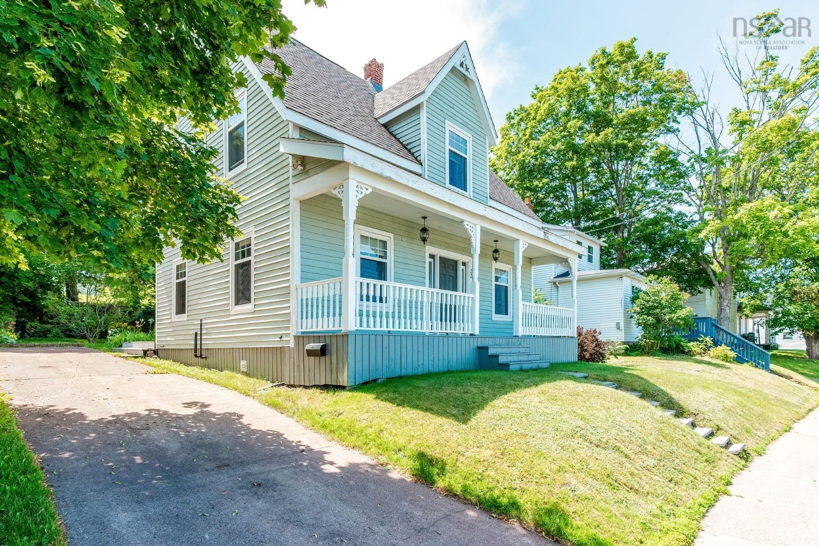 $279,900.00: 33 Beacon Street, Amherst