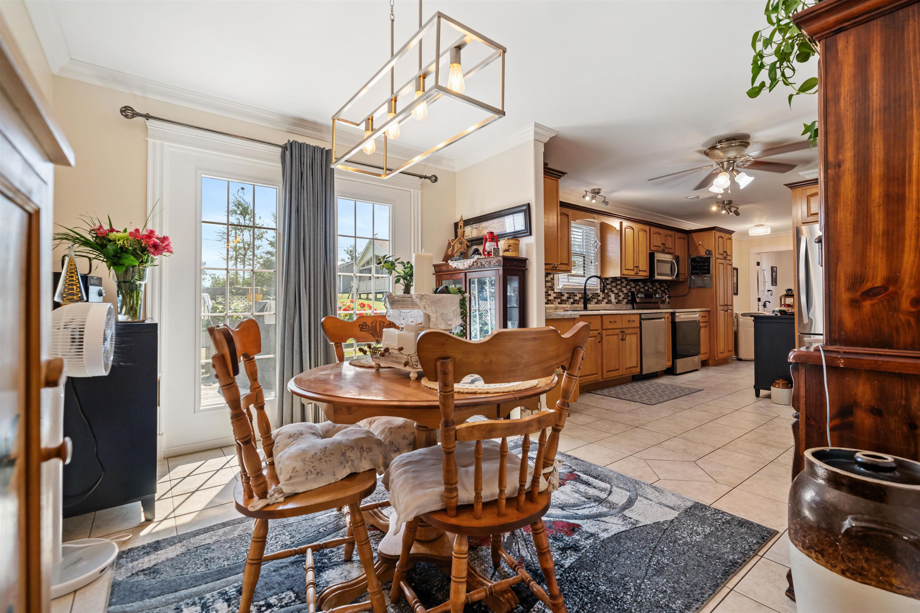 $945,000.00: 98 Ocean Front Drive, Gulf Shore
