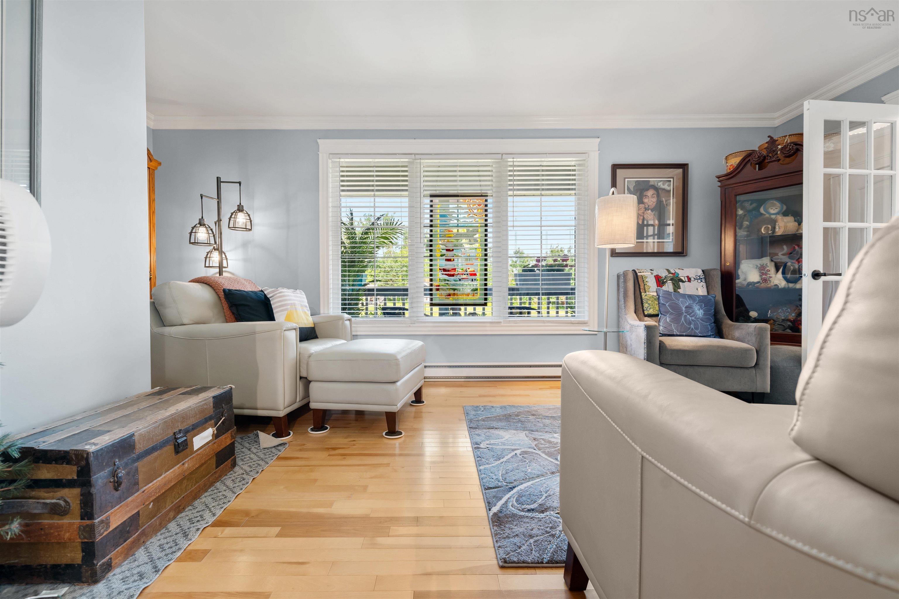 $945,000.00: 98 Ocean Front Drive, Gulf Shore