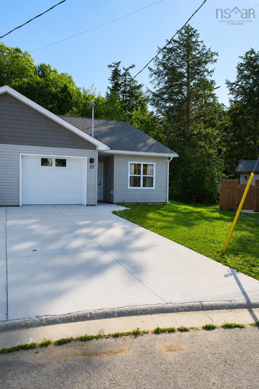 $384,000.00: 23 Jenifer Cres, New Minas