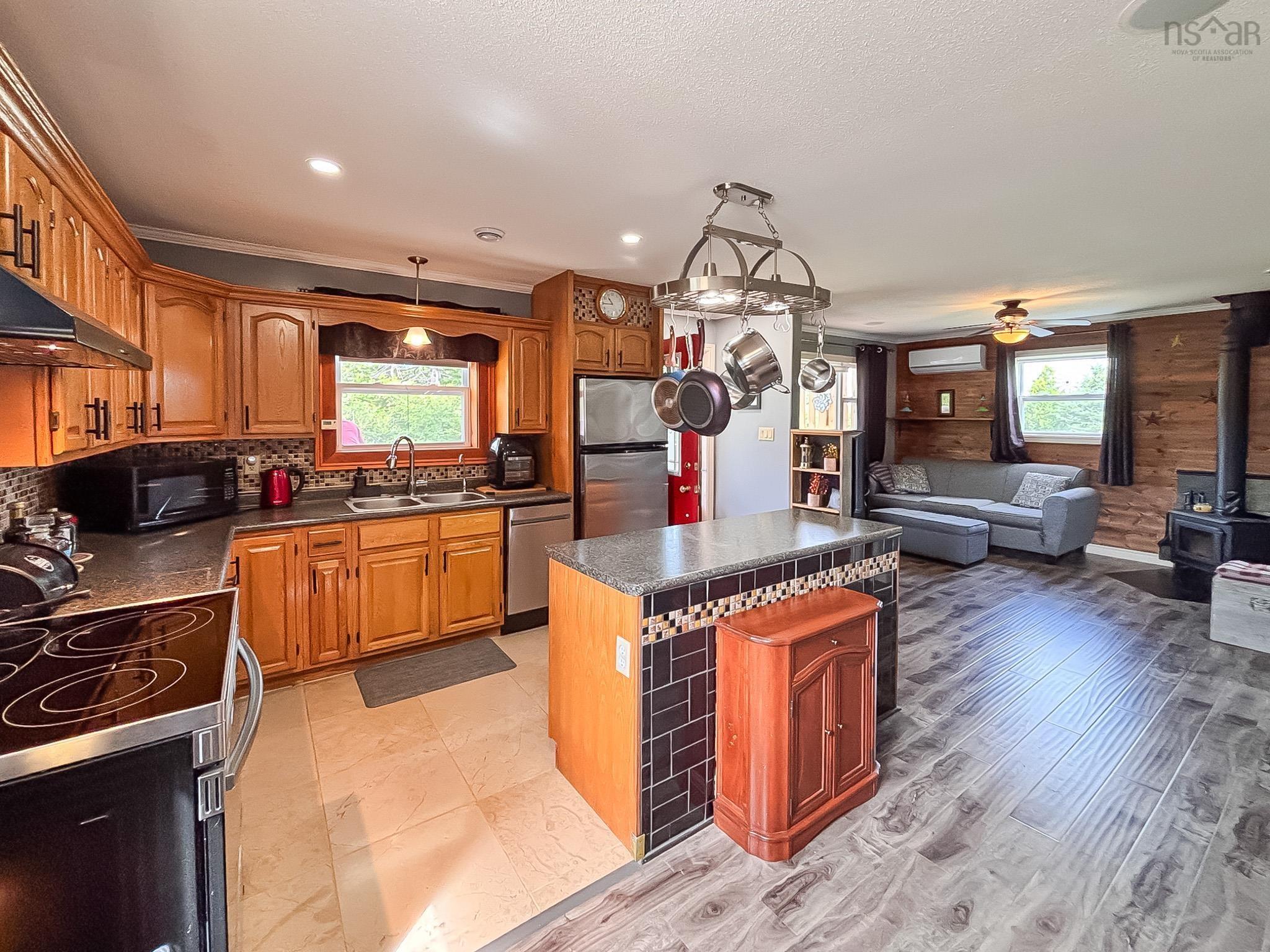$289,900.00: 75 Shepherds Hill Road, Riverport
