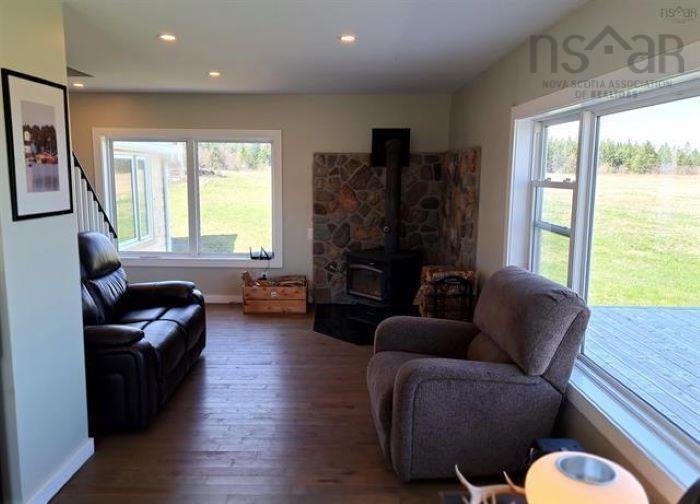 $399,900.00: 1807 Highway 326, East Earltown