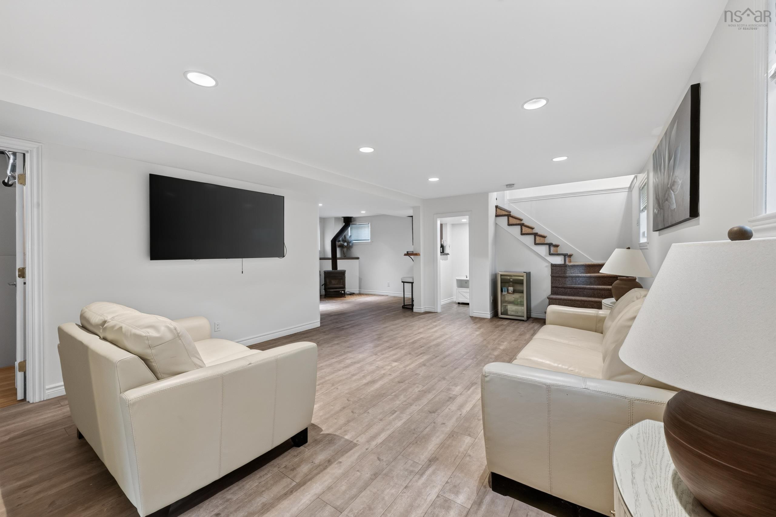 $380,000.00: 21 Weeks Lane Lane, Howie Centre
