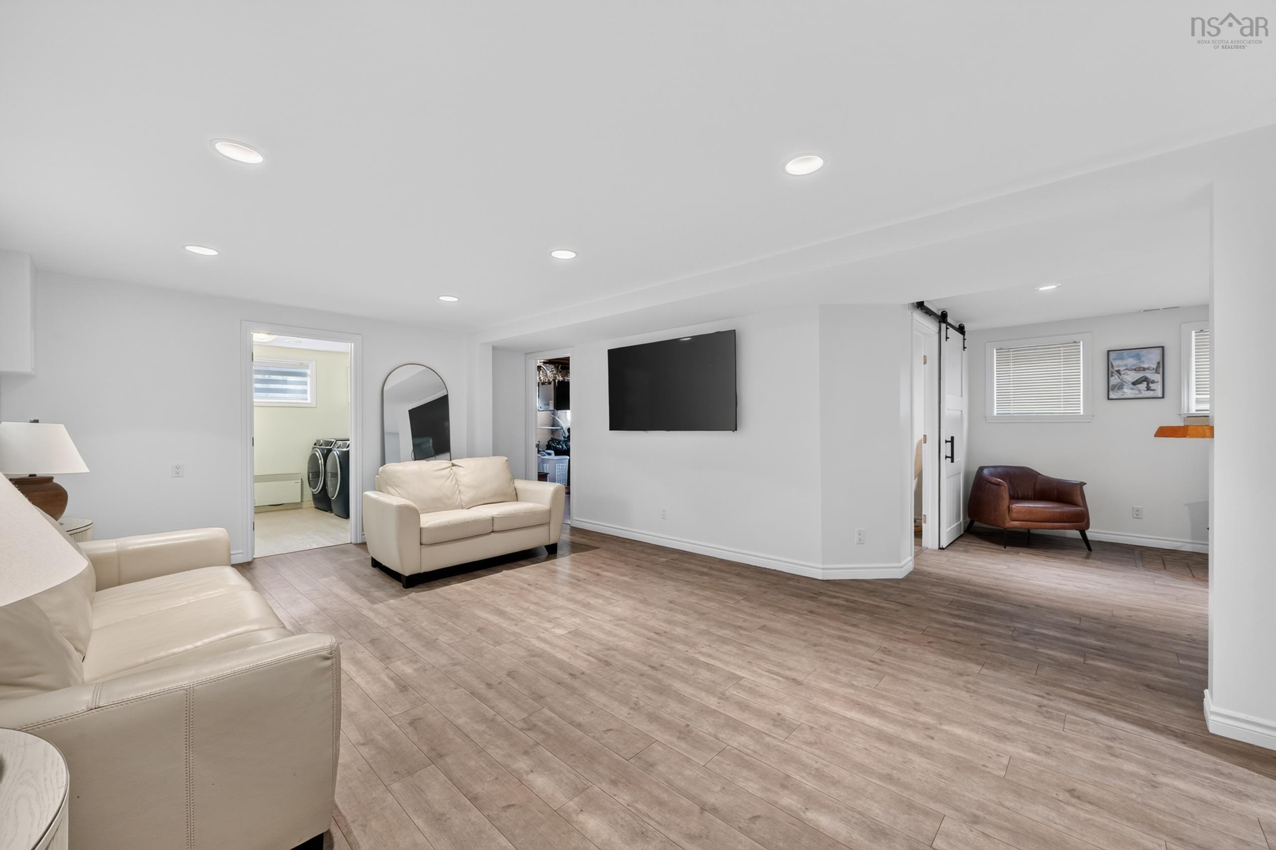 $380,000.00: 21 Weeks Lane Lane, Howie Centre