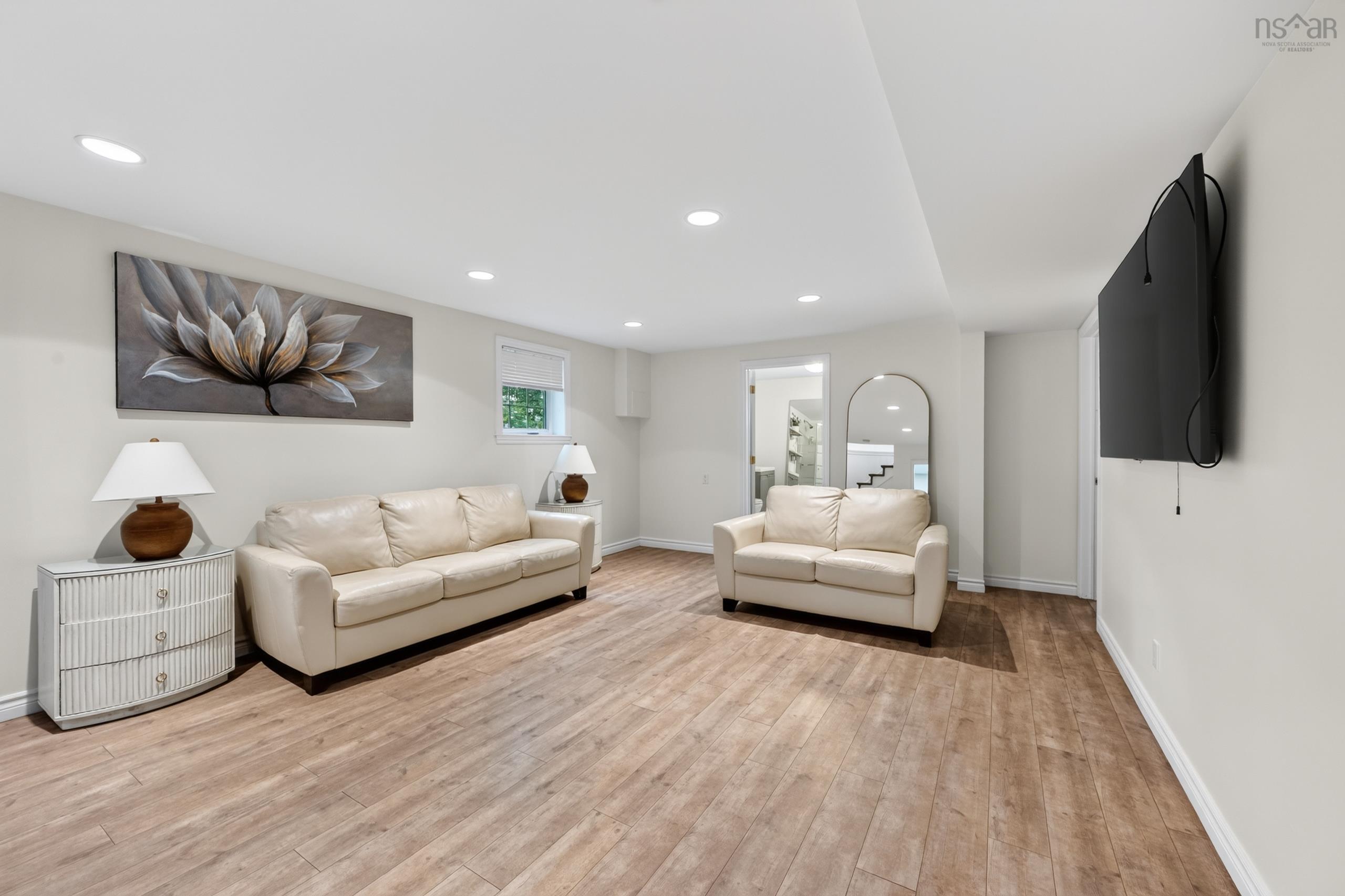 $380,000.00: 21 Weeks Lane Lane, Howie Centre