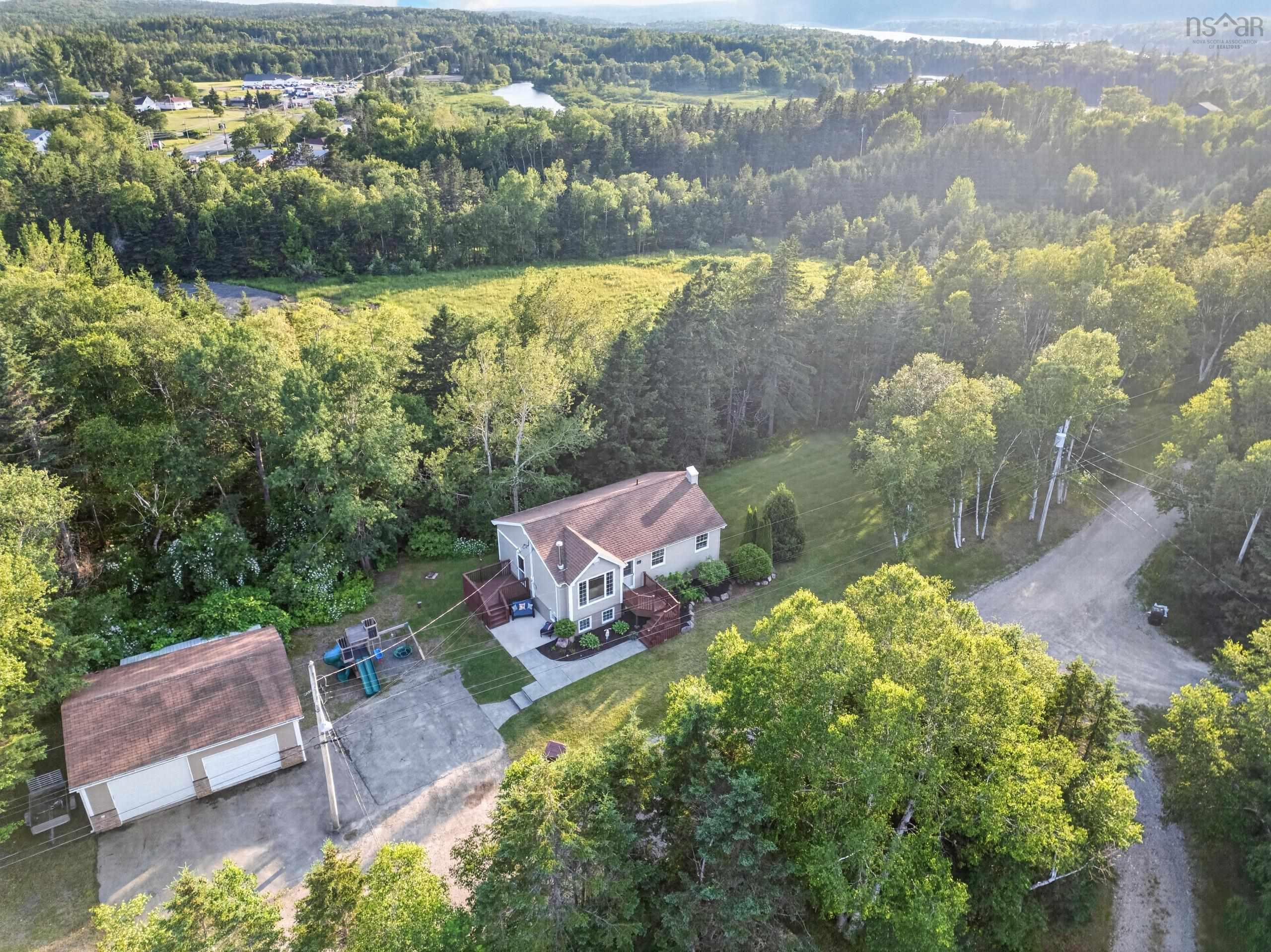 $380,000.00: 21 Weeks Lane Lane, Howie Centre
