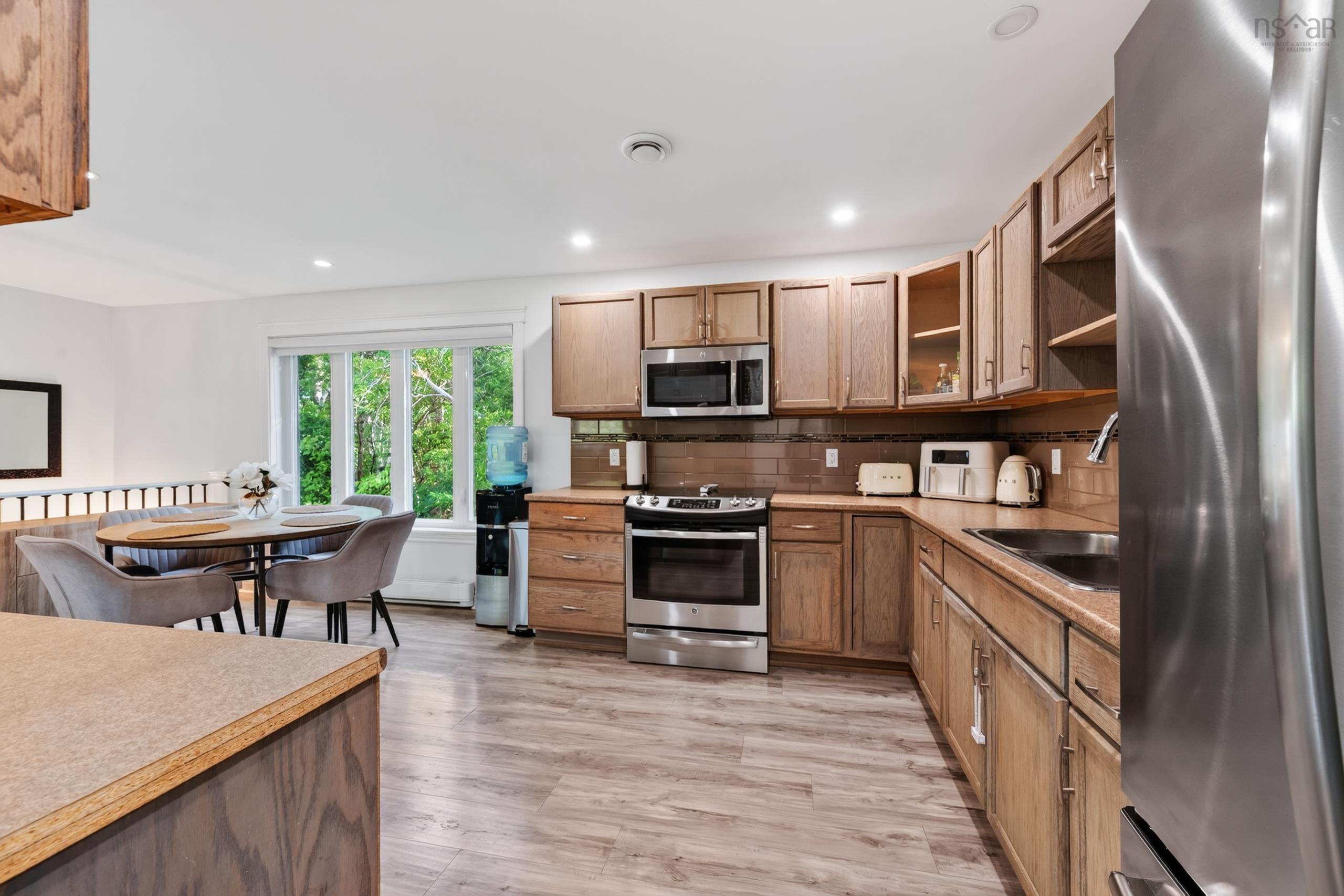 $380,000.00: 21 Weeks Lane Lane, Howie Centre