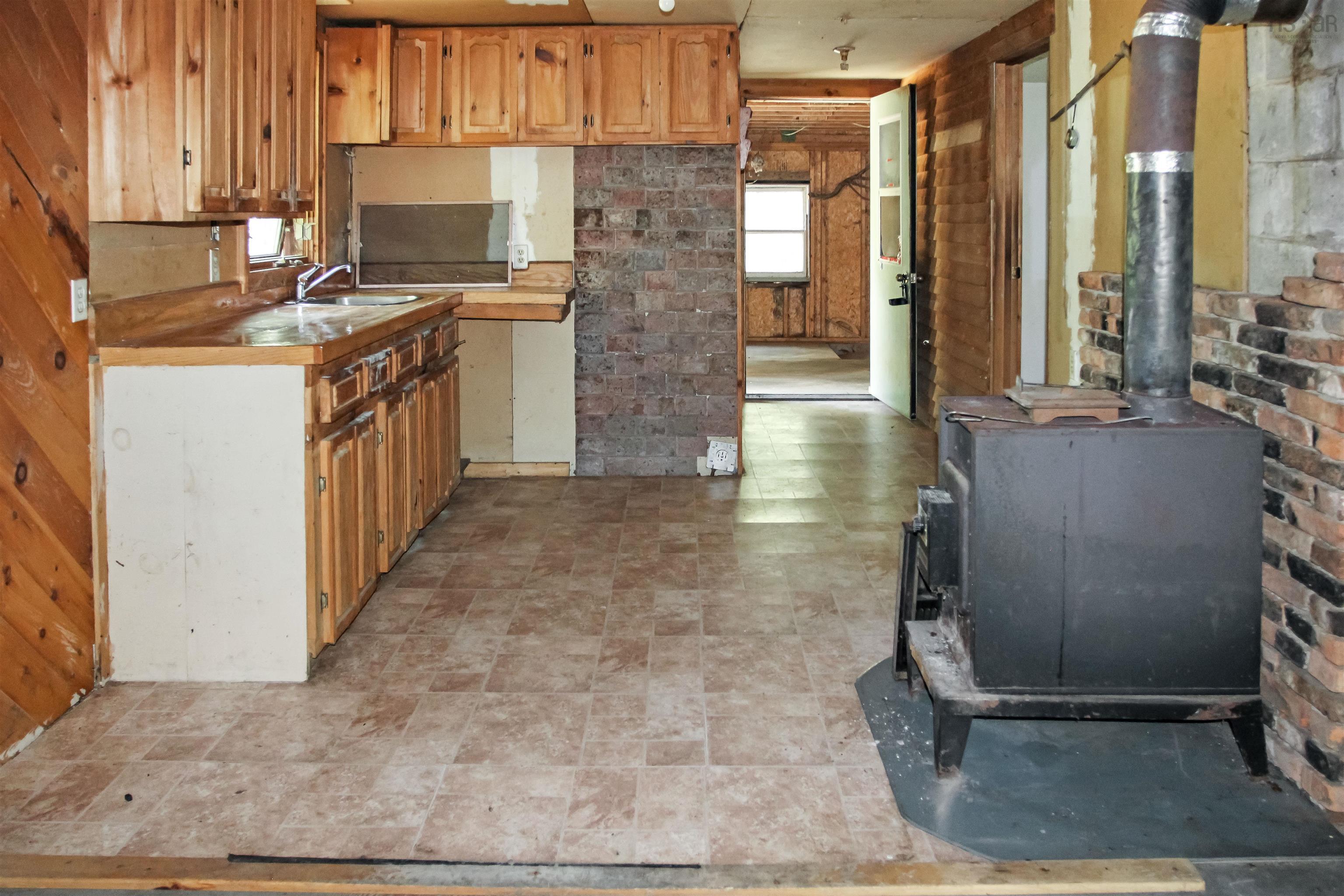 $184,000.00: 2113 Fire Lane, Torbrook
