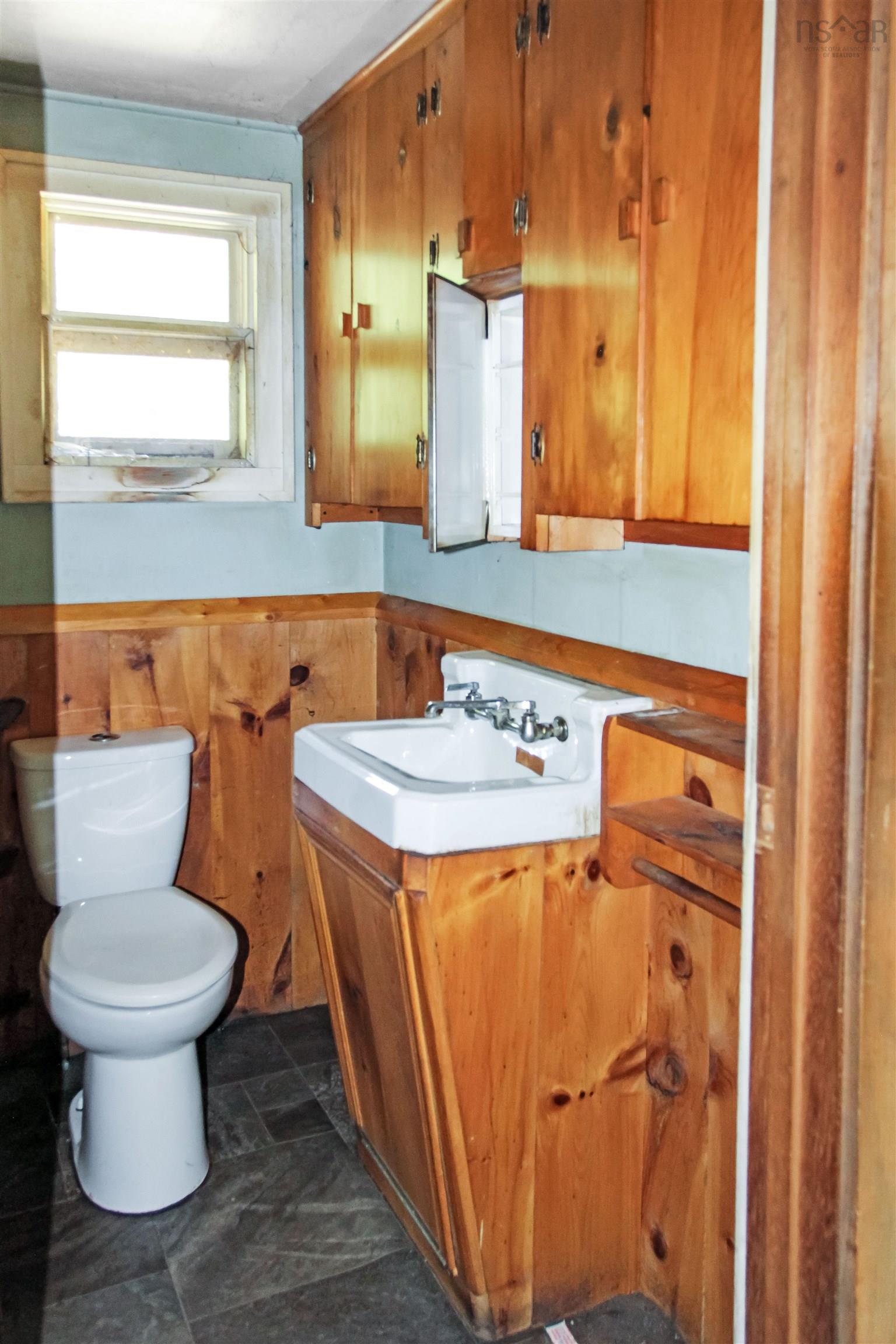 $184,000.00: 2113 Fire Lane, Torbrook