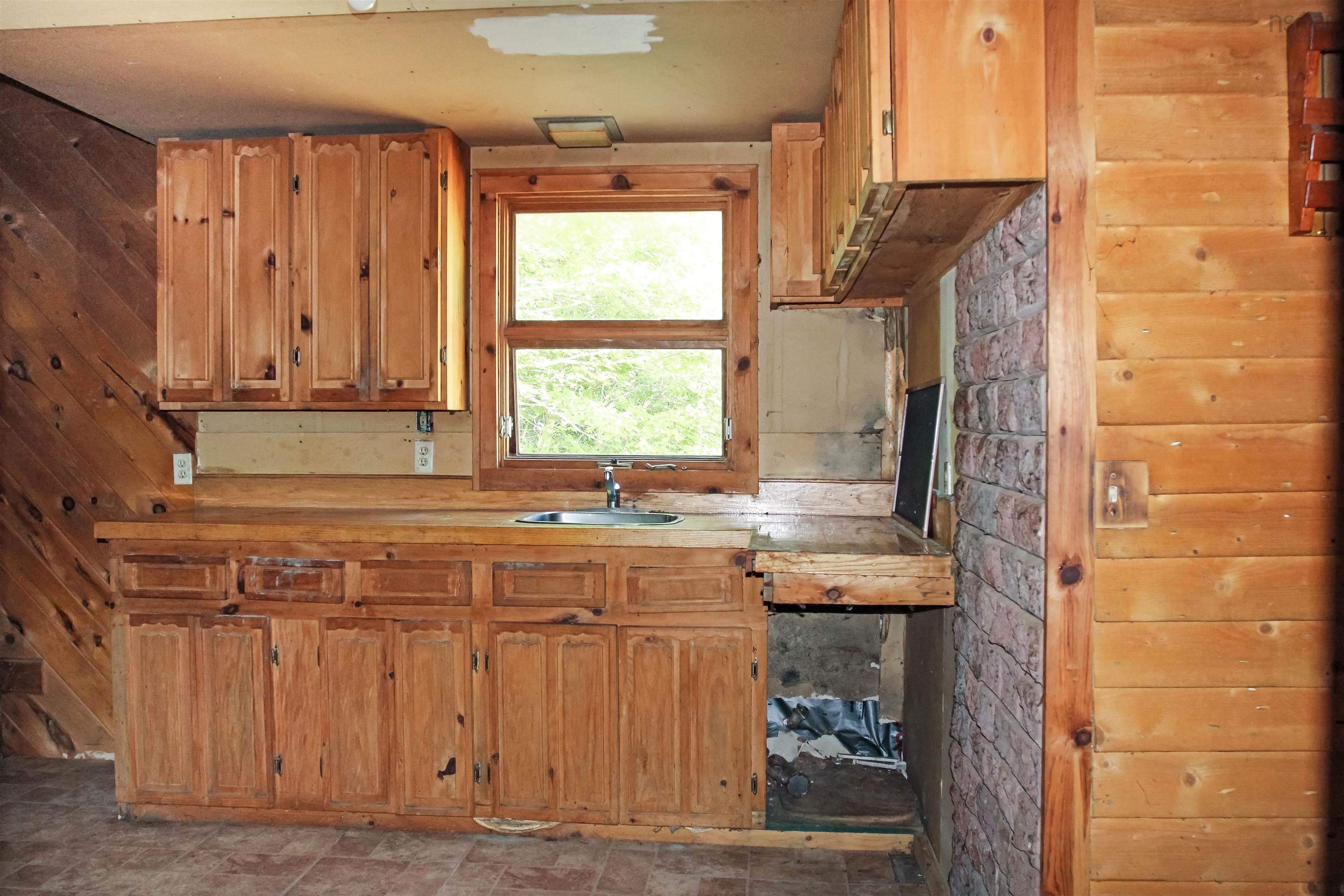 $184,000.00: 2113 Fire Lane, Torbrook