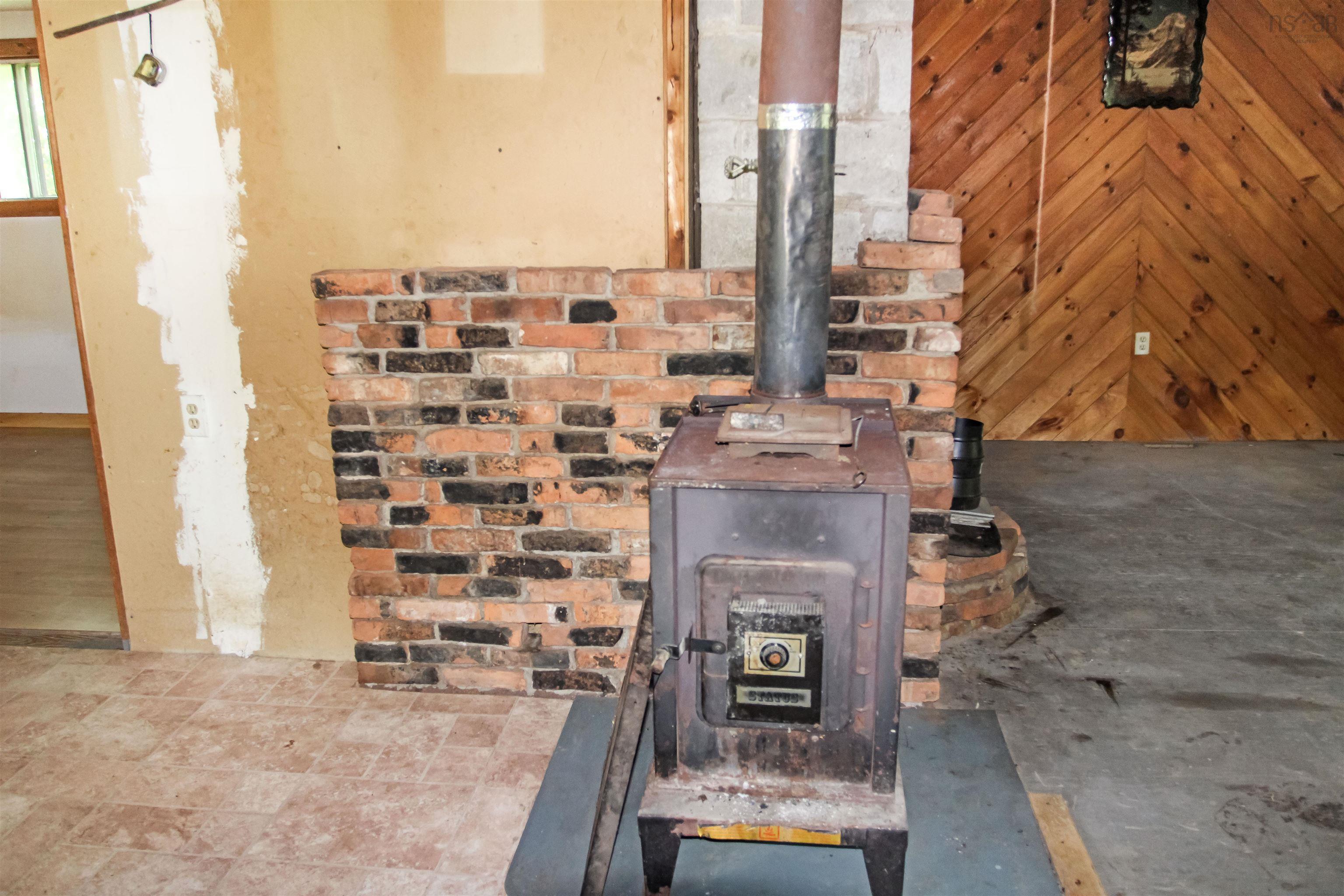 $184,000.00: 2113 Fire Lane, Torbrook