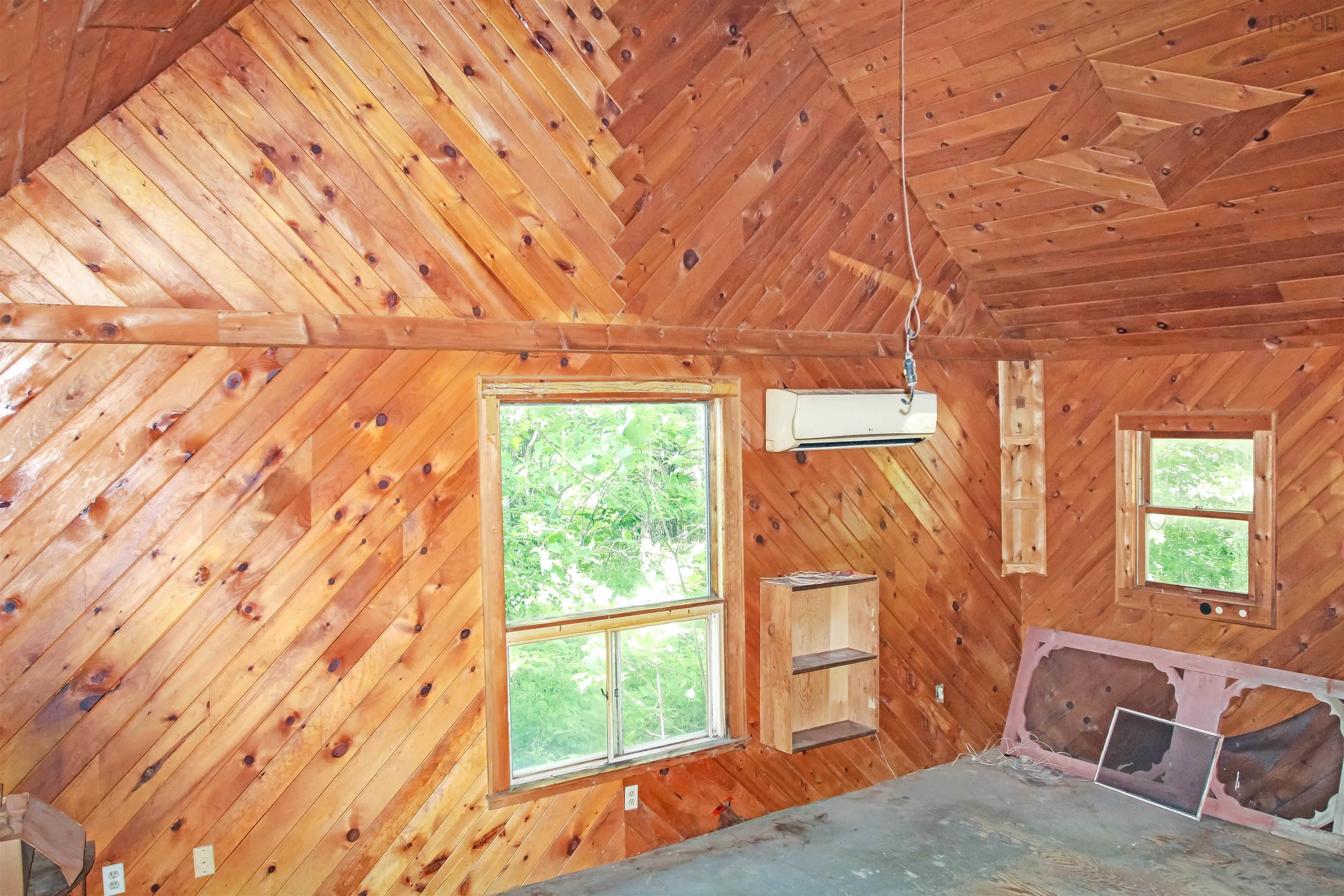 $184,000.00: 2113 Fire Lane, Torbrook