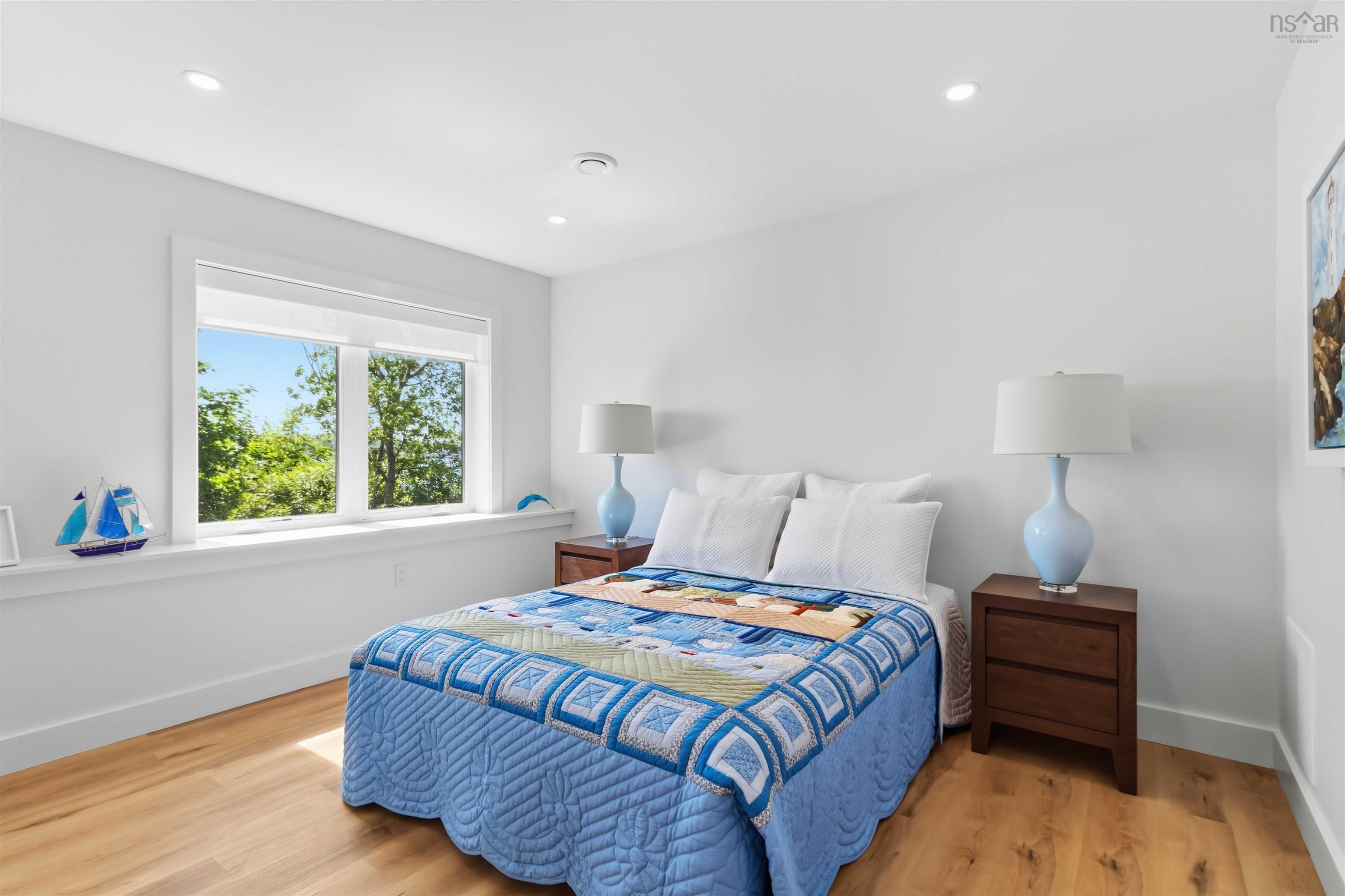 $1,295,000.00: 42 Shore Road, Garden Lots