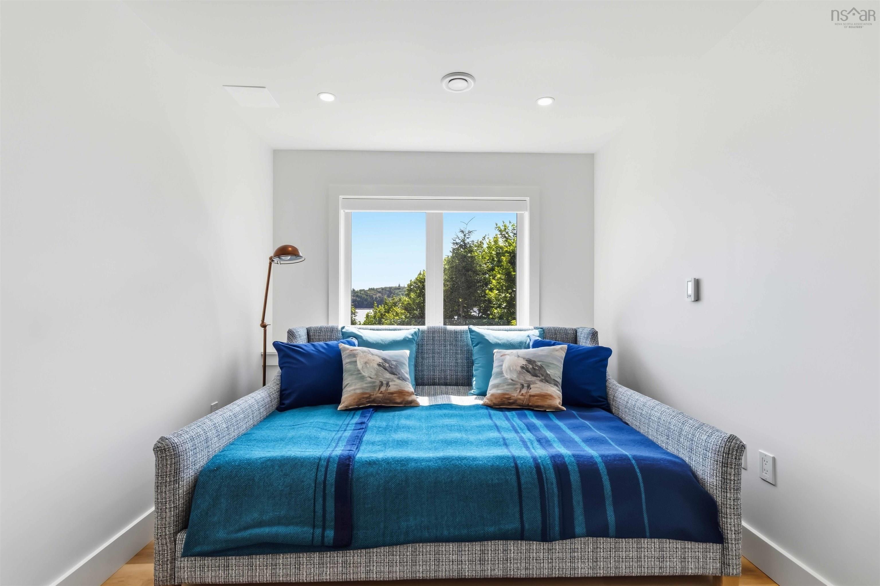$1,295,000.00: 42 Shore Road, Garden Lots