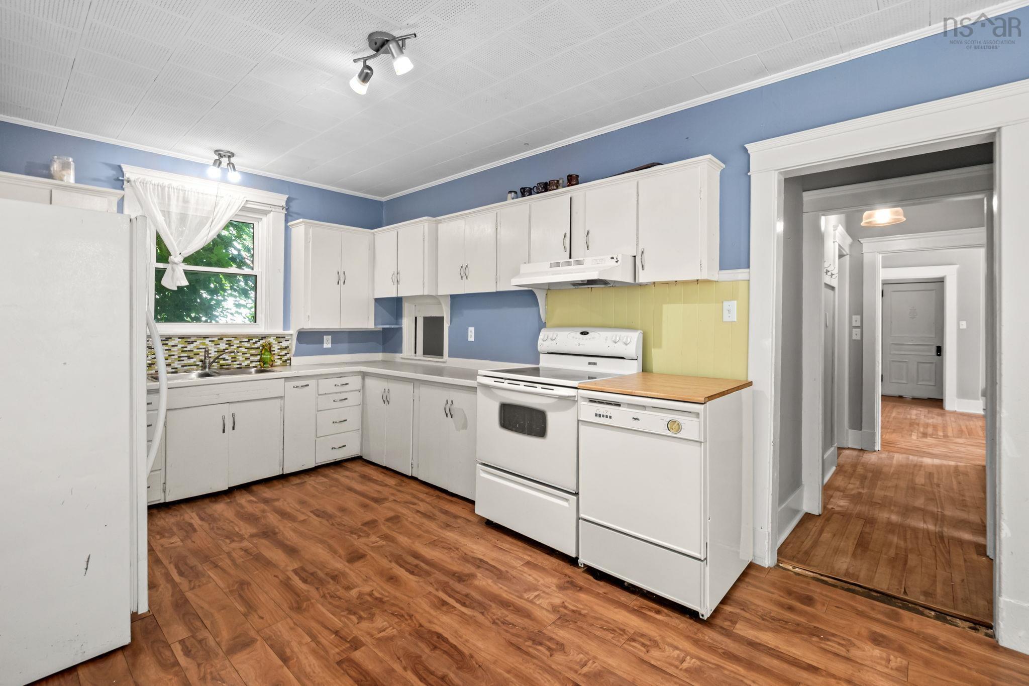 $329,000.00: 475 Albert Street, Windsor