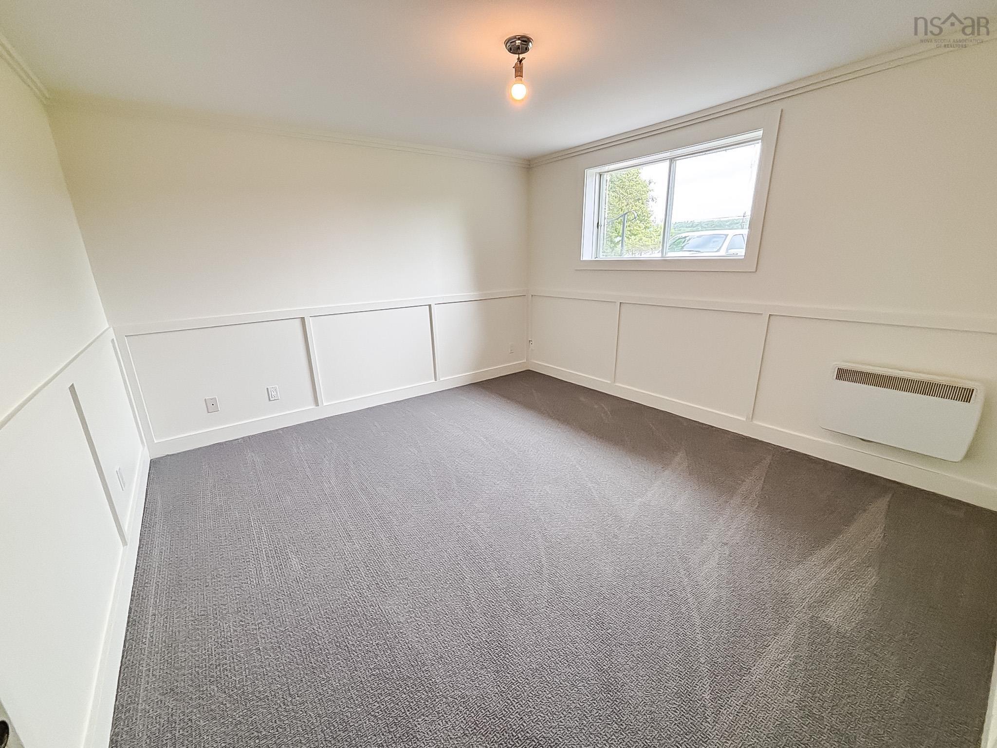 $434,900.00: 1868 Highway 331, West Lahave