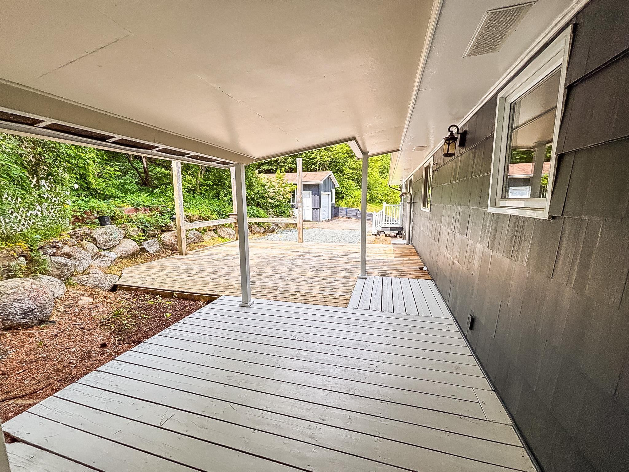 $434,900.00: 1868 Highway 331, West Lahave