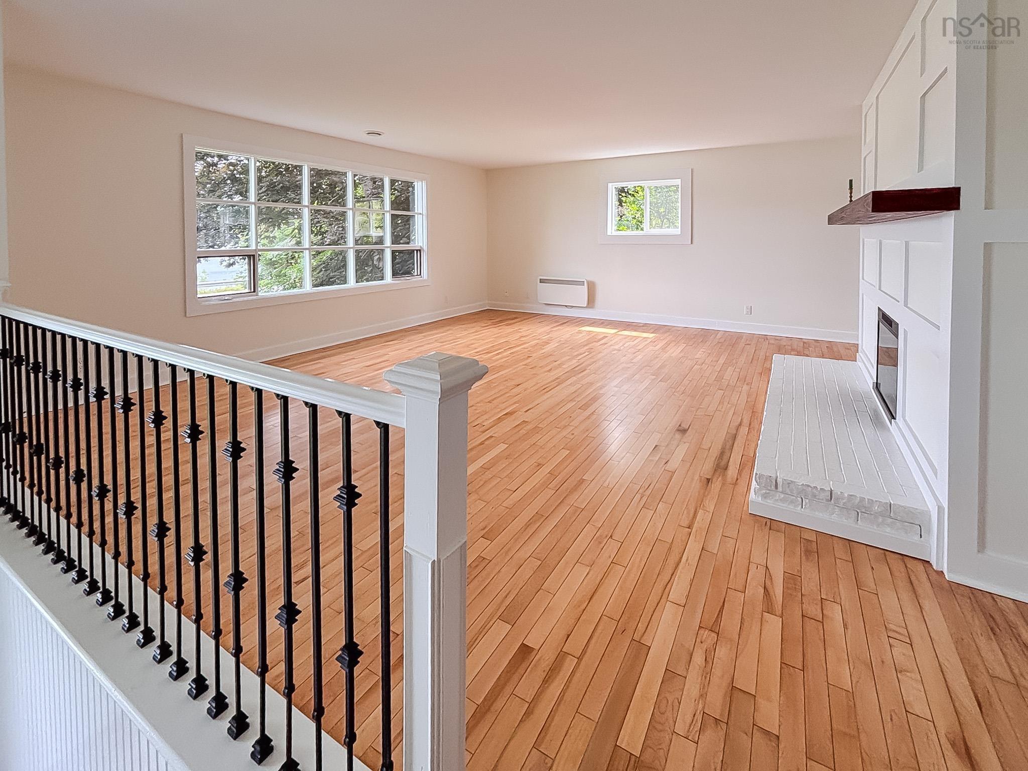 $434,900.00: 1868 Highway 331, West Lahave