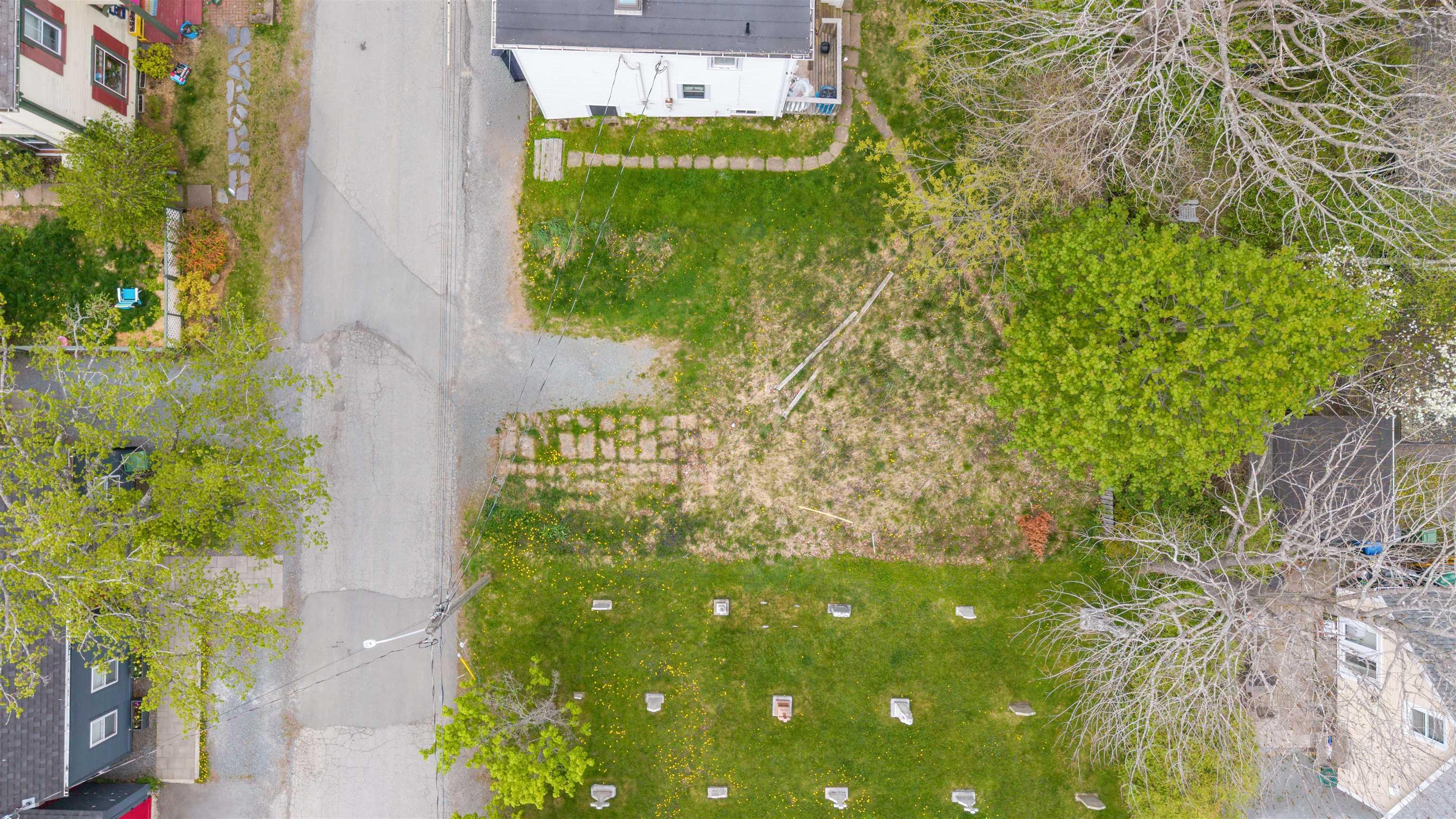 $199,900.00: 111 York Street Lunenburg, Nova Scotia Street, Lunenburg