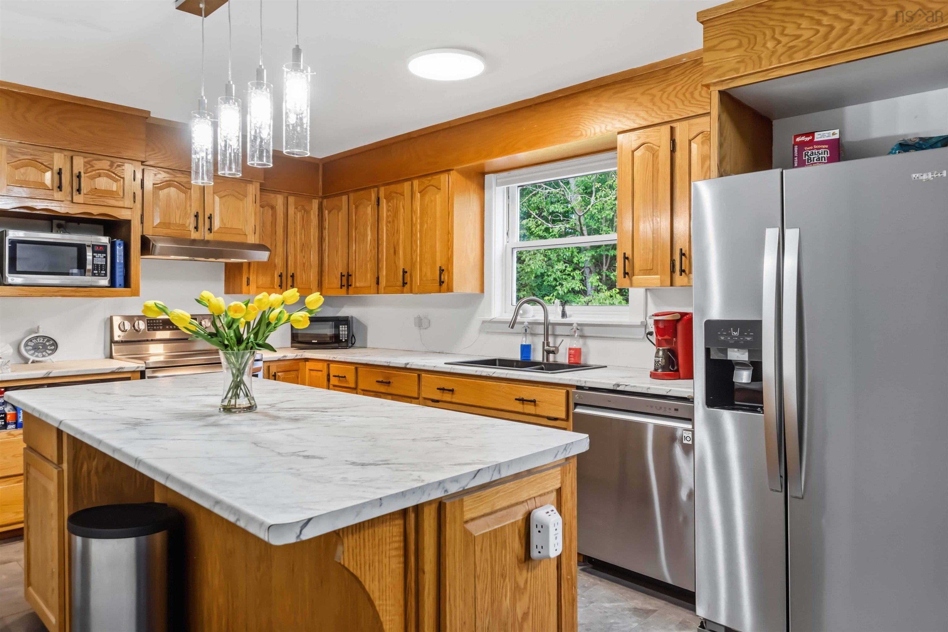 $549,999.00: 1558 Meghan Drive, Coldbrook