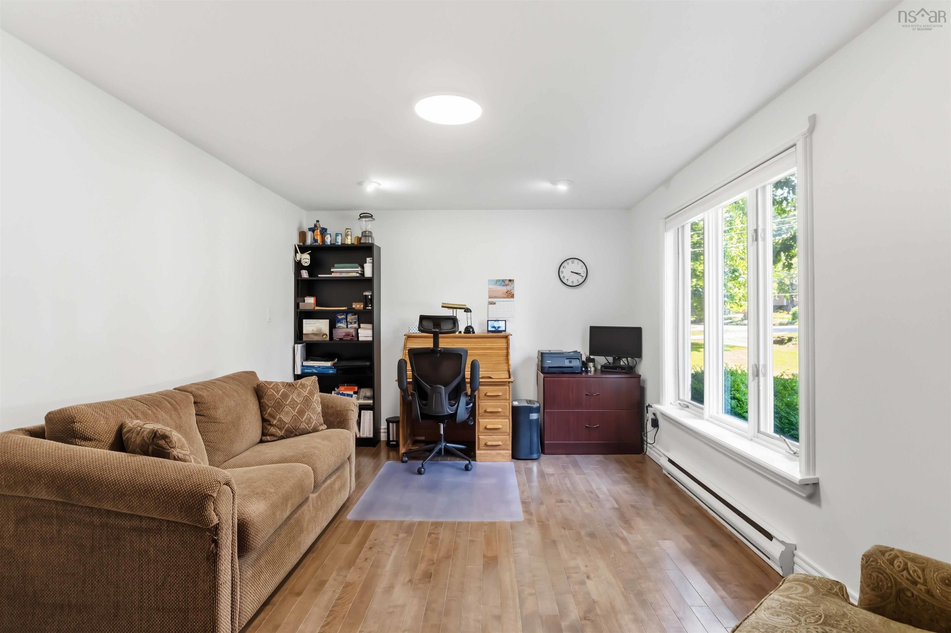 $549,999.00: 1558 Meghan Drive, Coldbrook