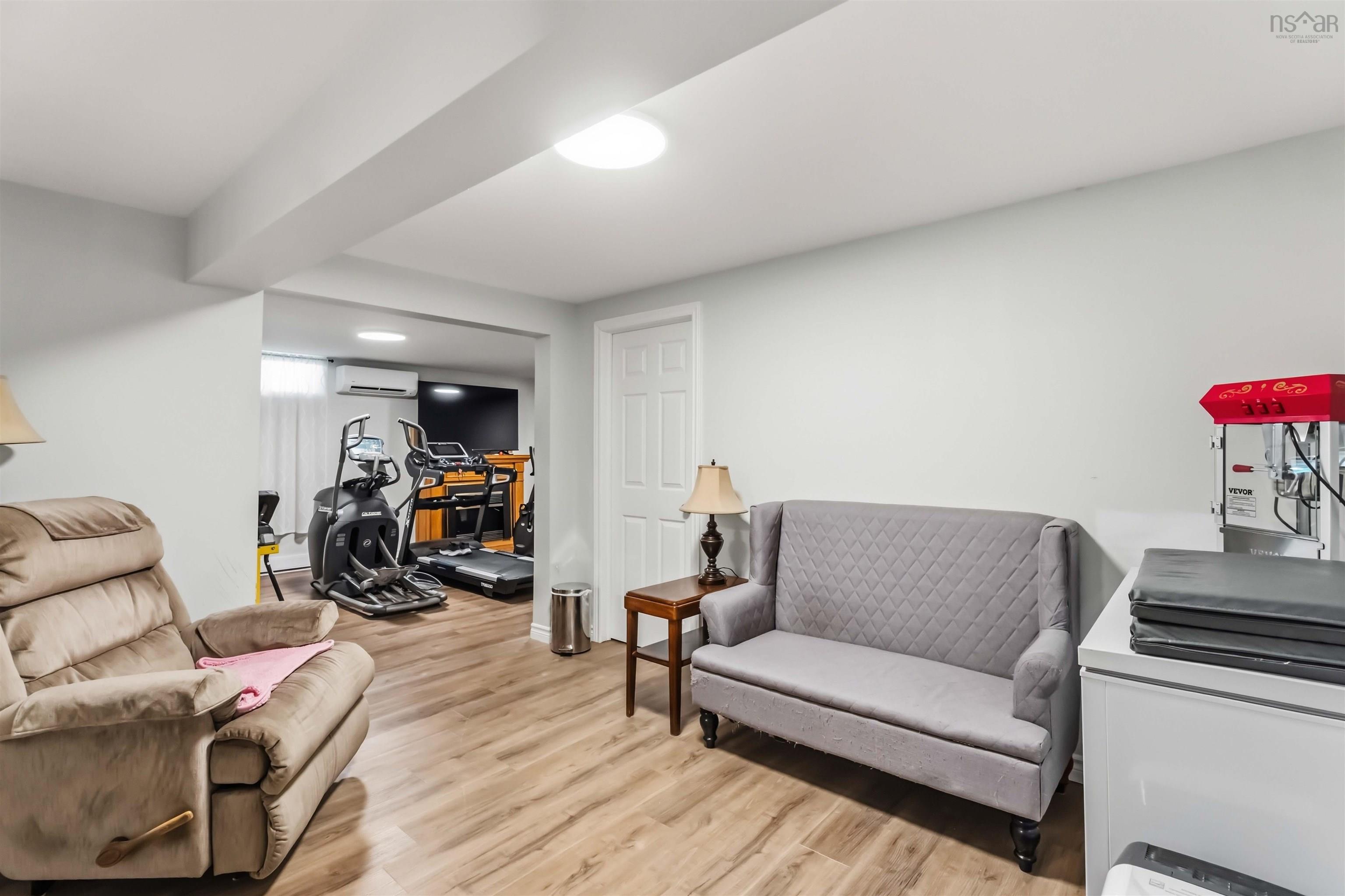 $549,999.00: 1558 Meghan Drive, Coldbrook