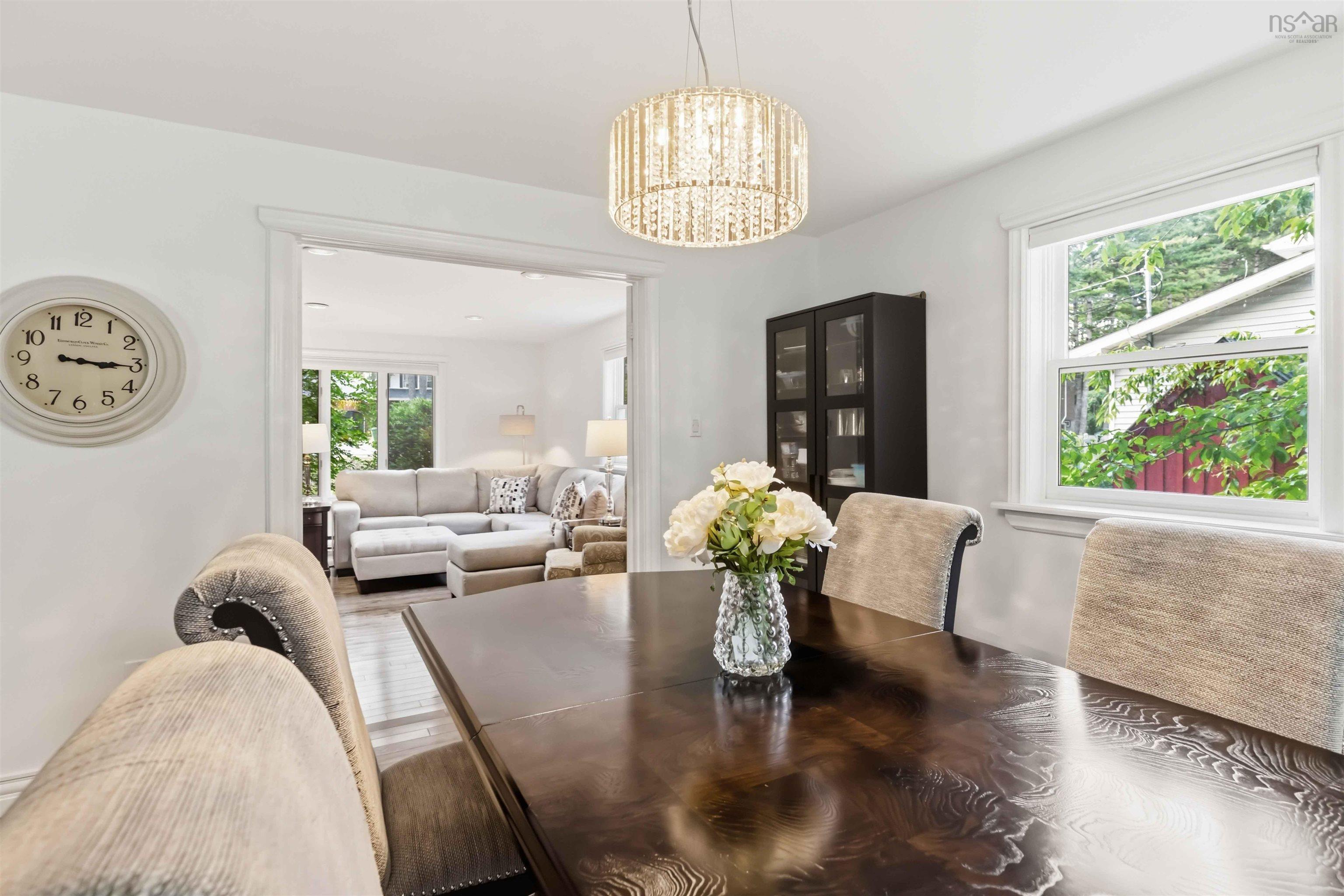 $549,999.00: 1558 Meghan Drive, Coldbrook