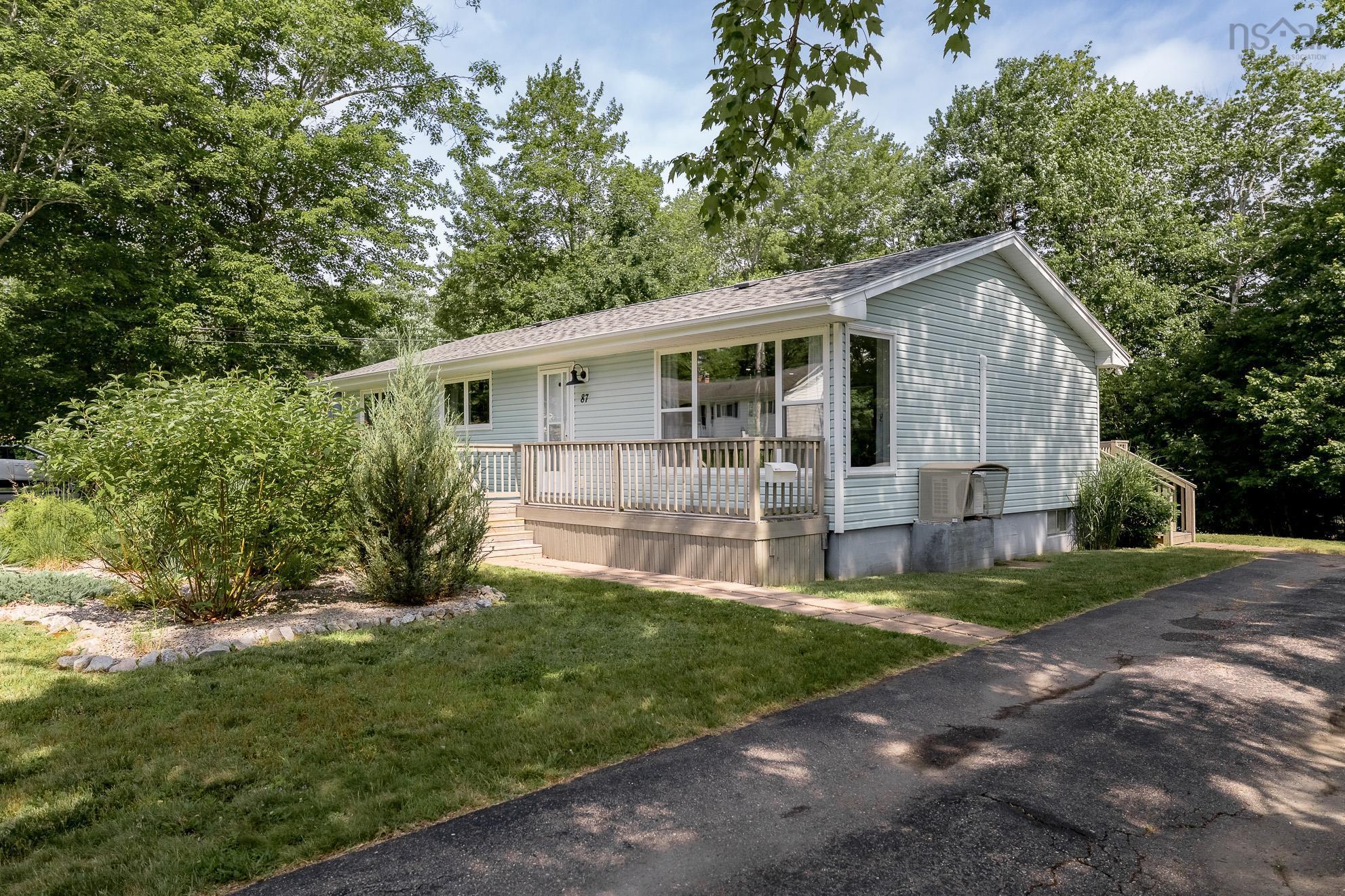 $414,900.00: 87 Marlboro Drive, Bridgewater