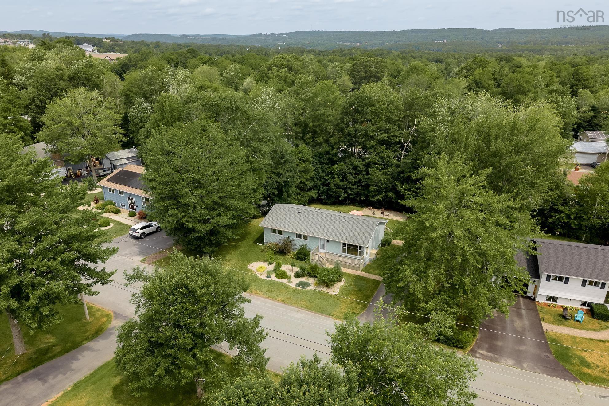 $414,900.00: 87 Marlboro Drive, Bridgewater