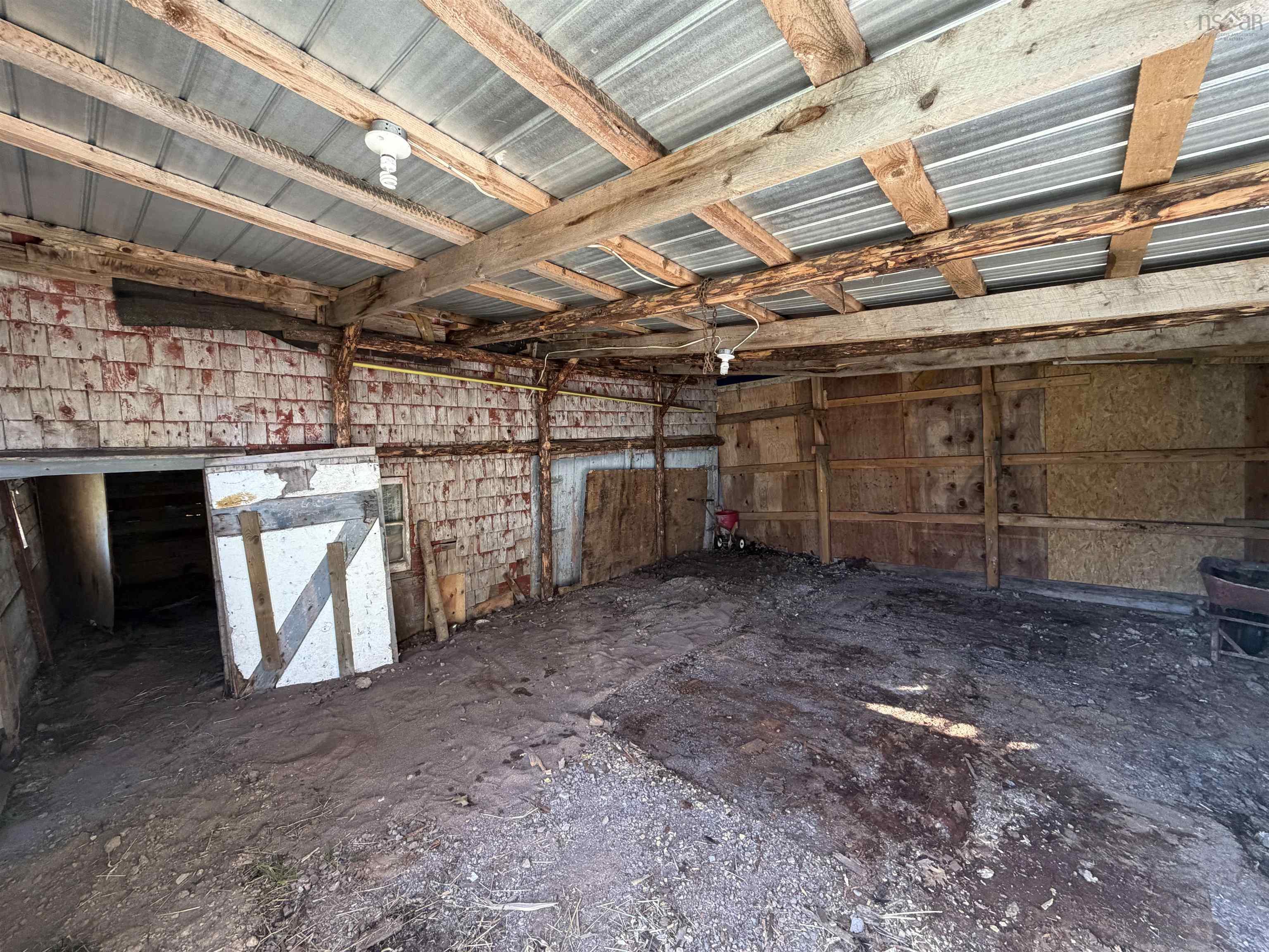 $255,000.00: 111 Minto Road, Black River