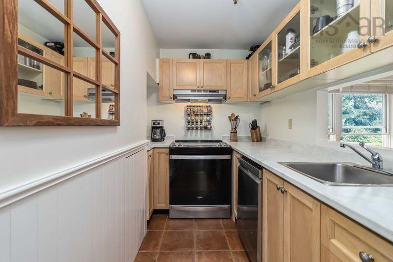 12 5444 Victoria Road, Halifax Peninsula, NS (MLS 202617785)