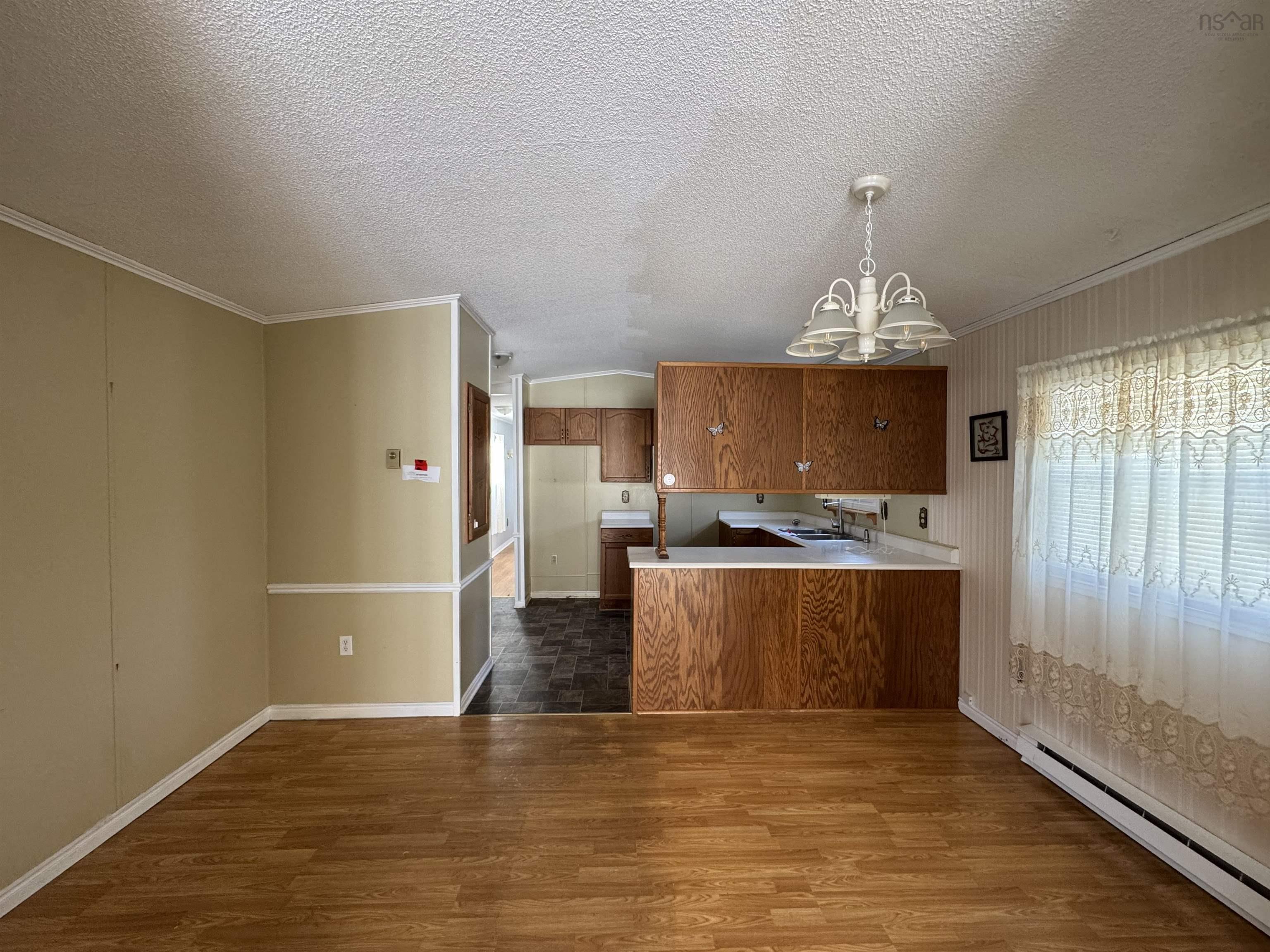 $112,500.00: 35 Third Street, Howie Centre