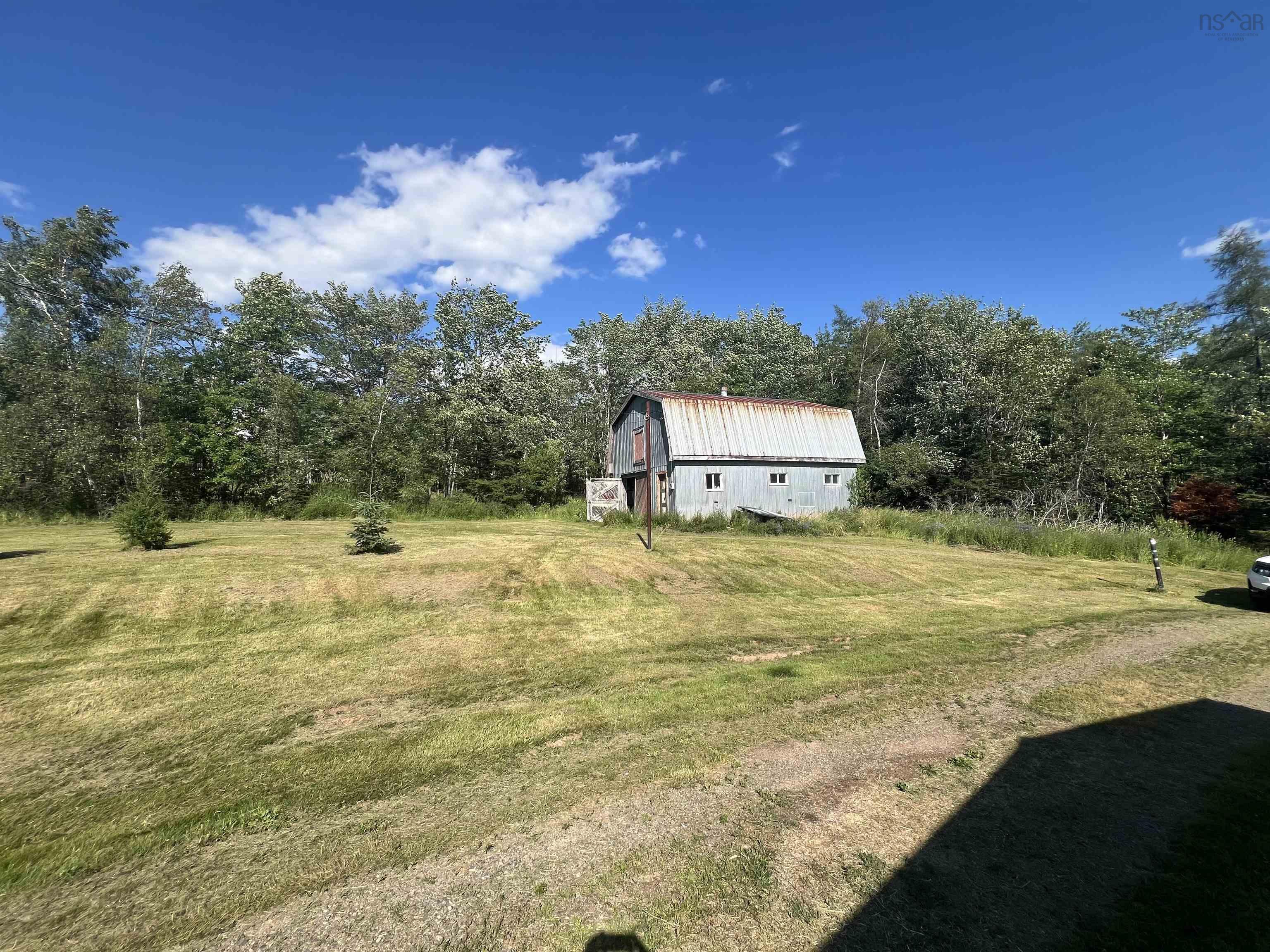 $235,000.00: 1813 Highway 2, Hilden