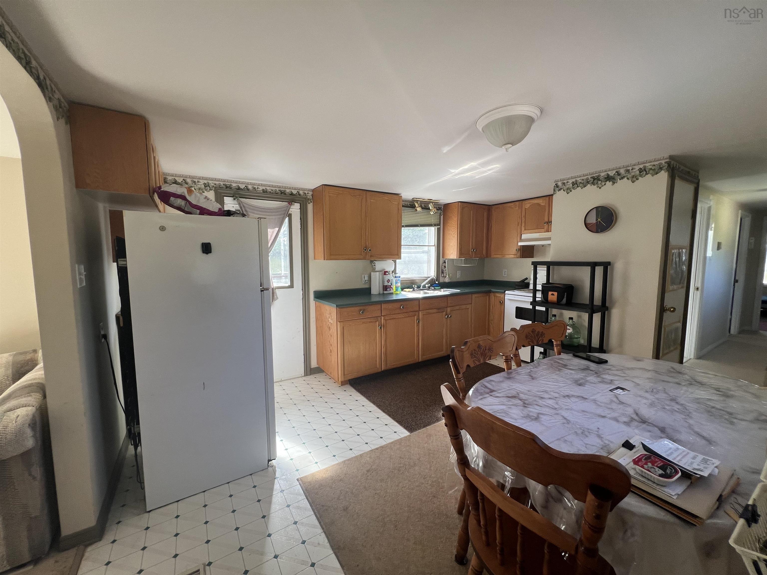 $235,000.00: 1813 Highway 2, Hilden