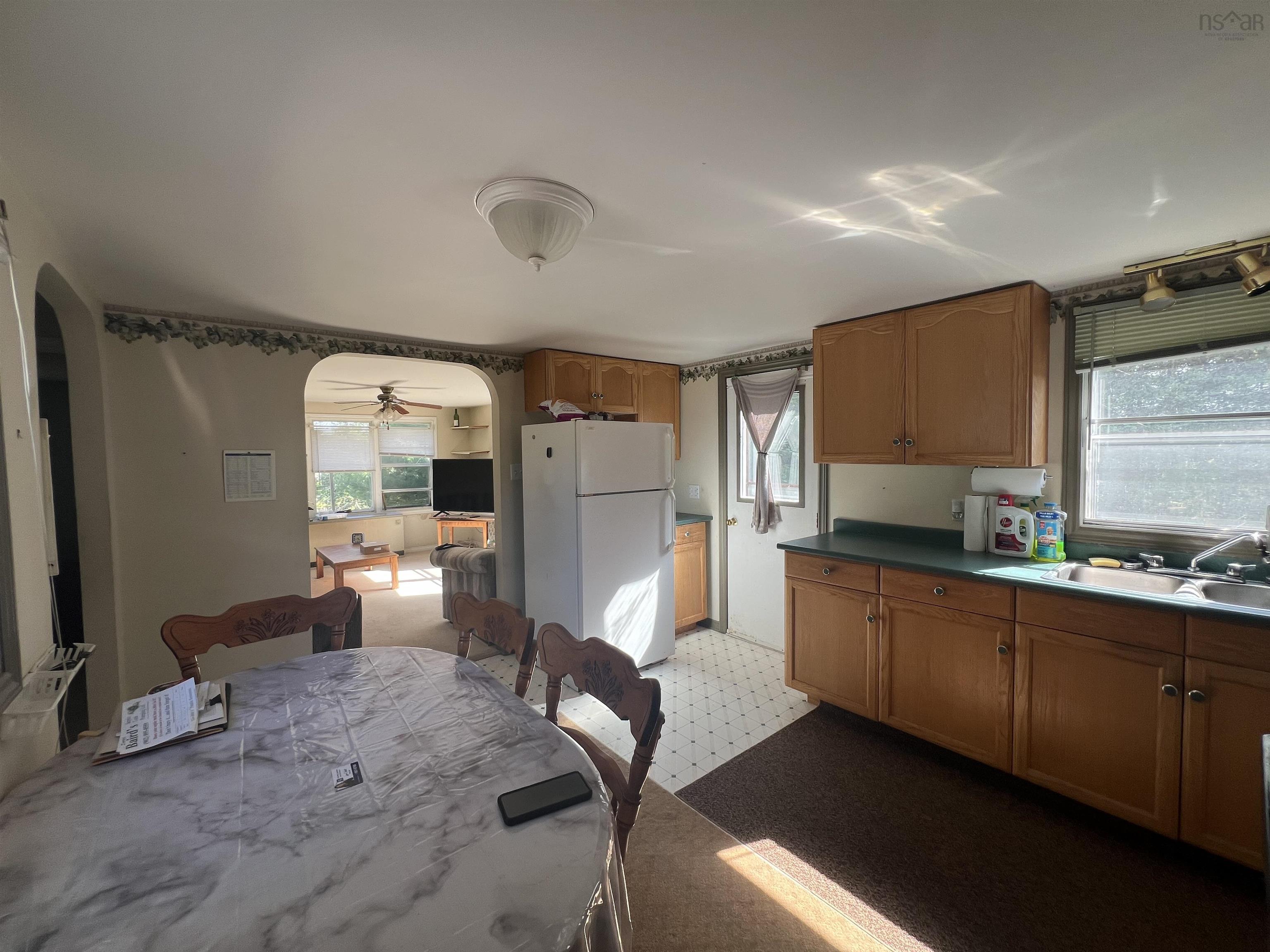 $235,000.00: 1813 Highway 2, Hilden