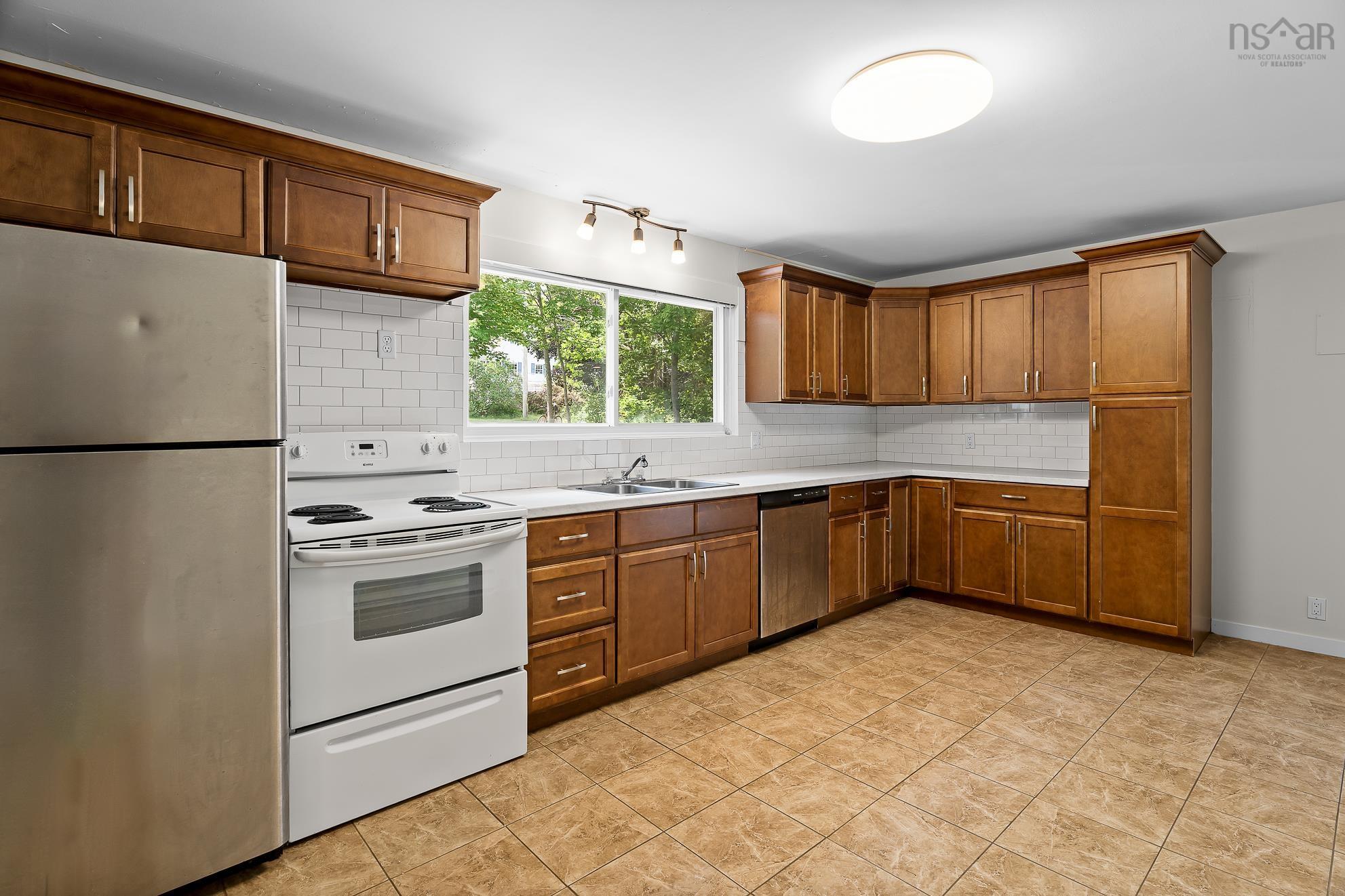 241 & 239 Lockview Road, Fall River, NS (MLS 202617865)