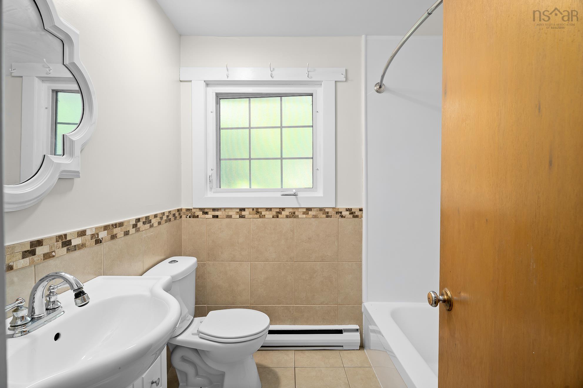 241 & 239 Lockview Road, Fall River, NS (MLS 202617865)